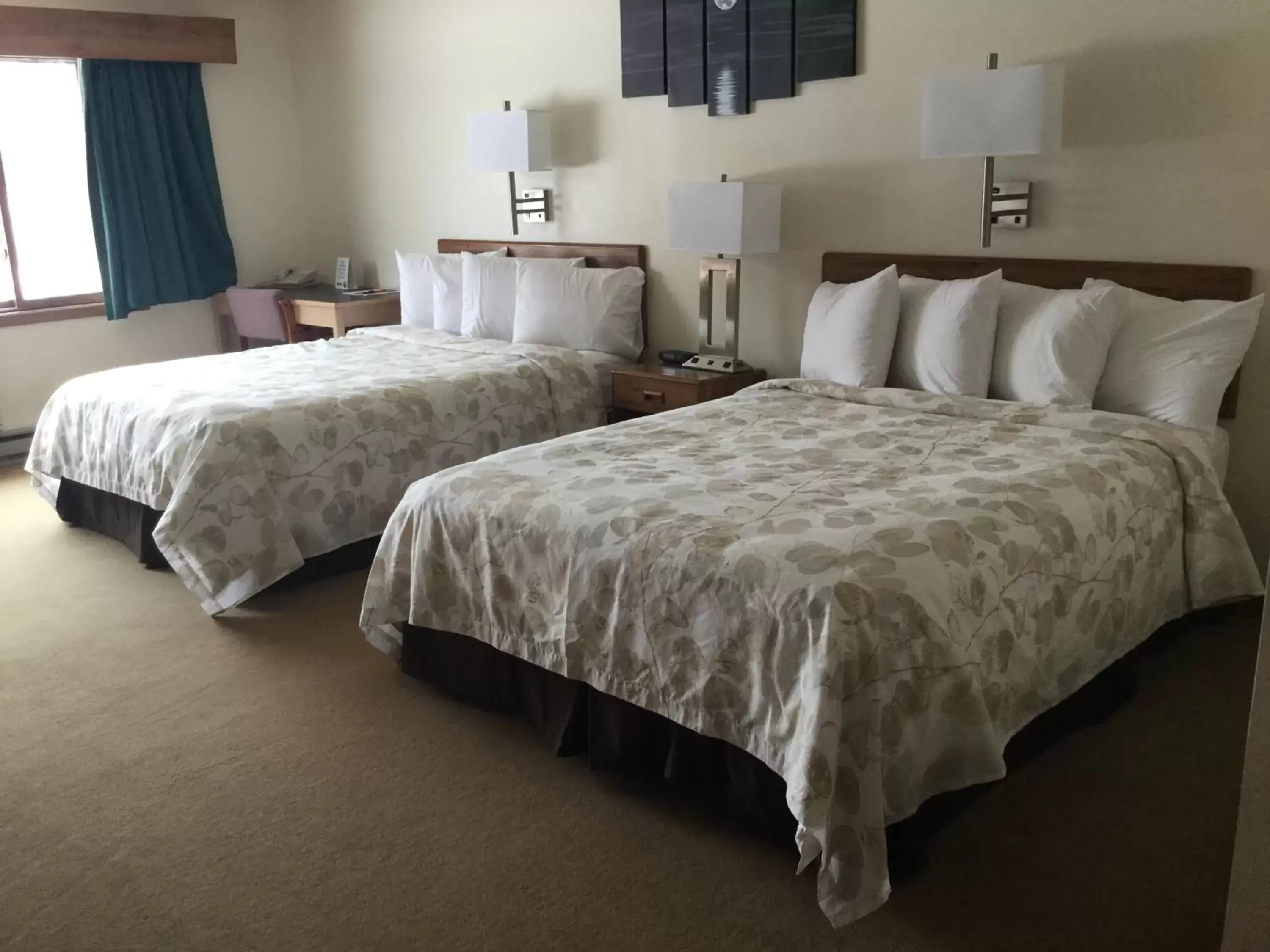 Photo of the whole room, Bed in Great Northern Motel