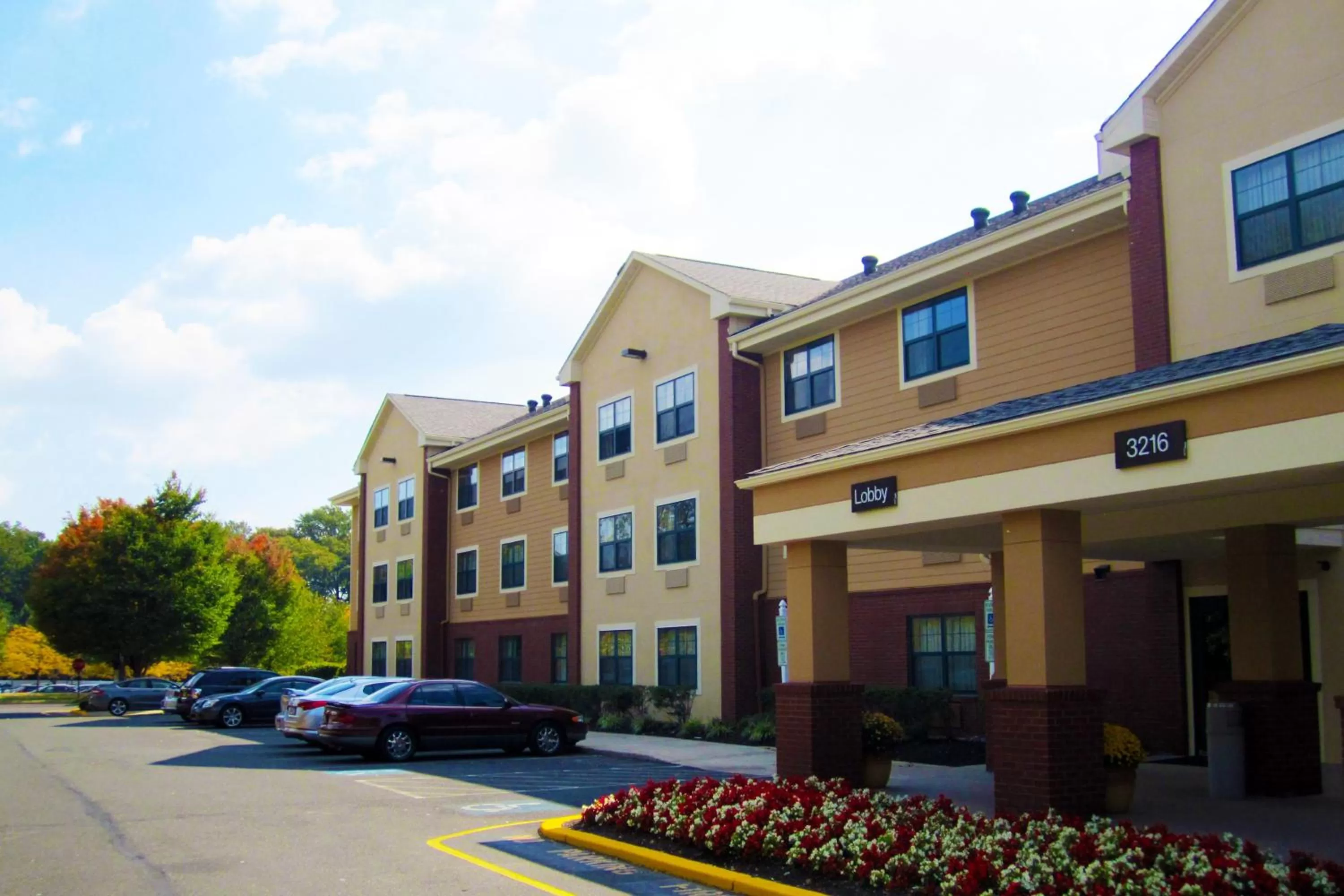 Property building in Extended Stay America Suites - Philadelphia - Bensalem