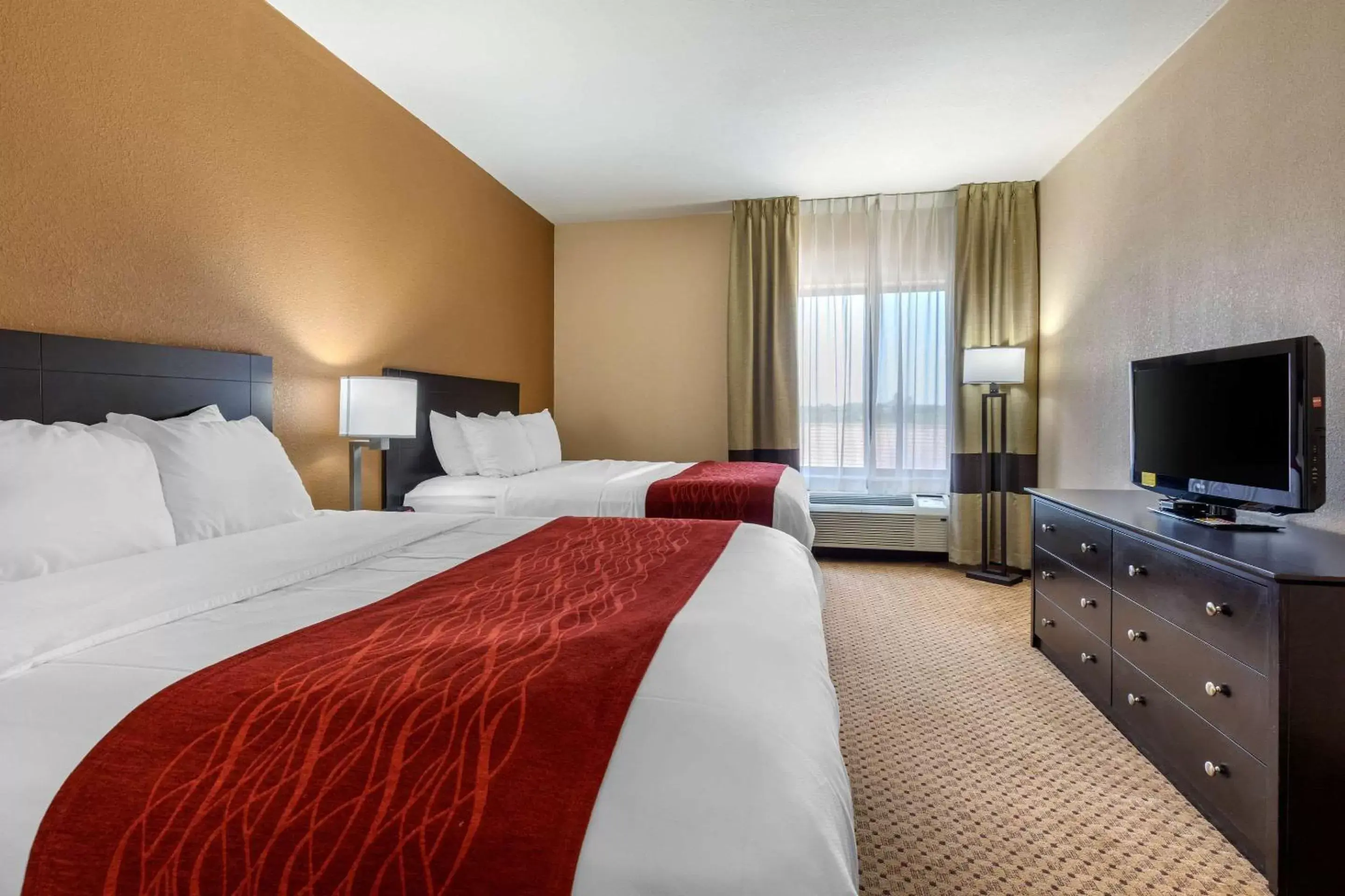 Bedroom, Bed in Comfort Inn & Suites Kenosha