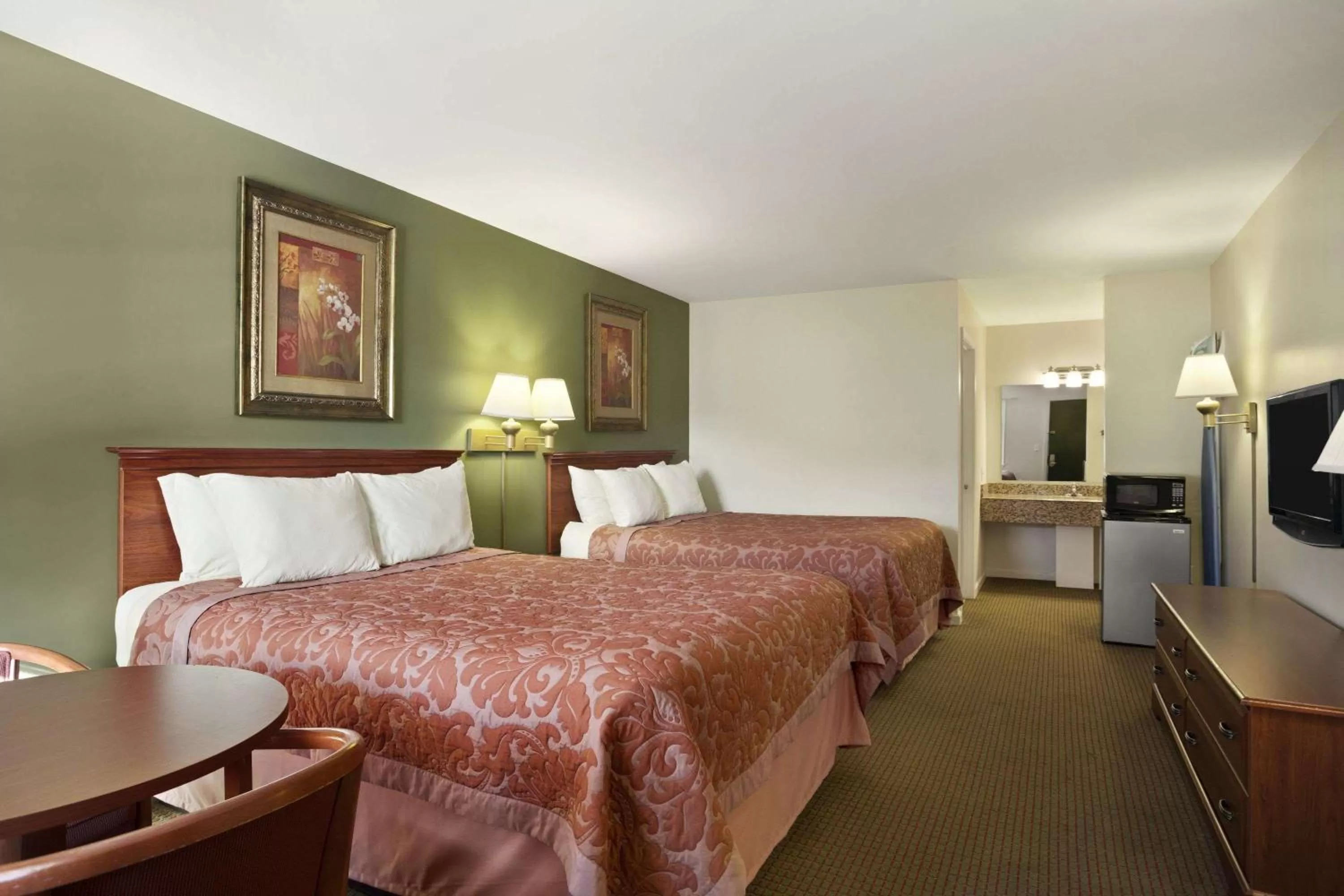 Photo of the whole room, Bed in Super 8 by Wyndham Mifflinville Near Bloomsburg