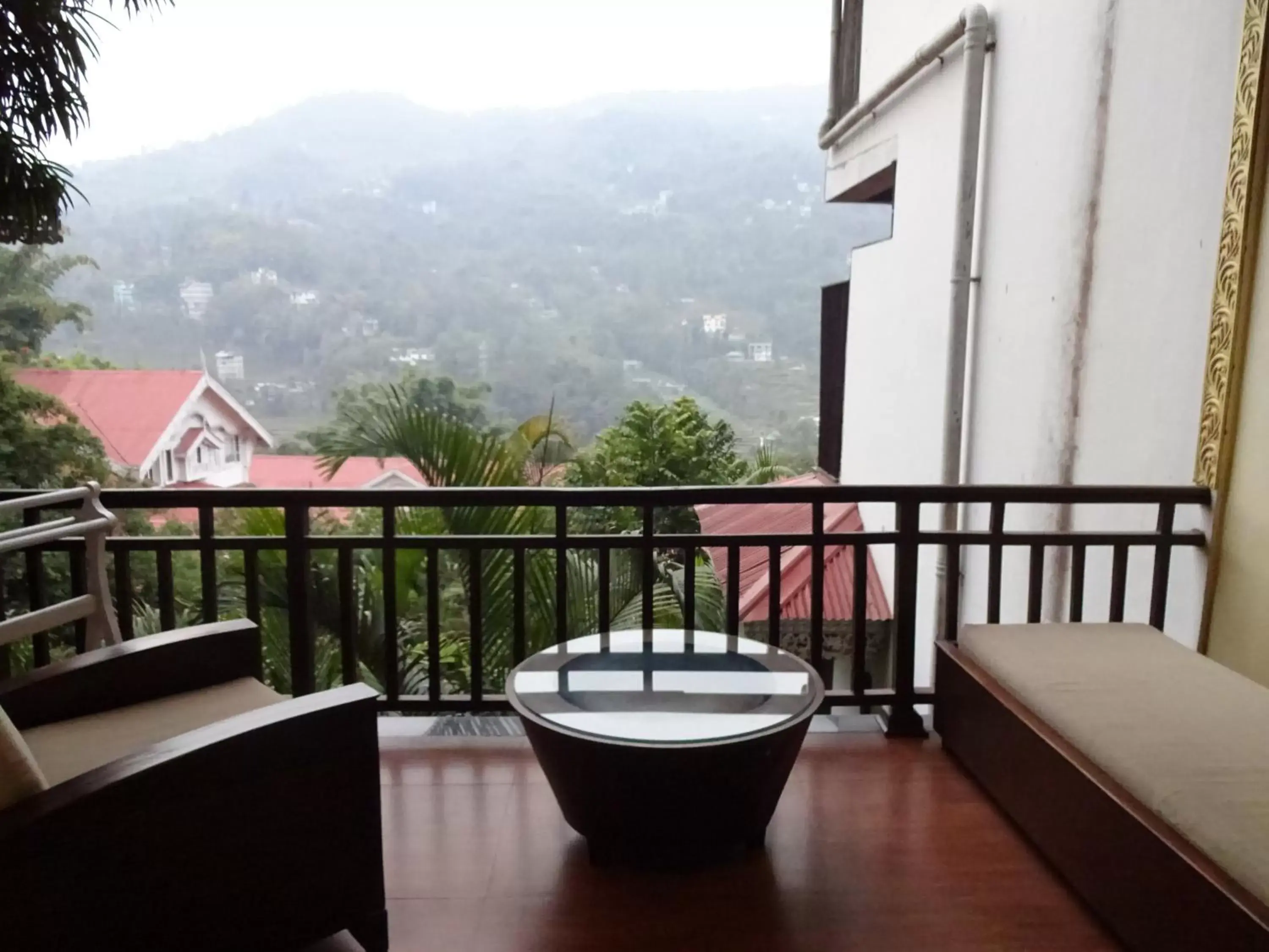 Balcony/Terrace, Mountain View in Mayfair Spa Resort & Casino