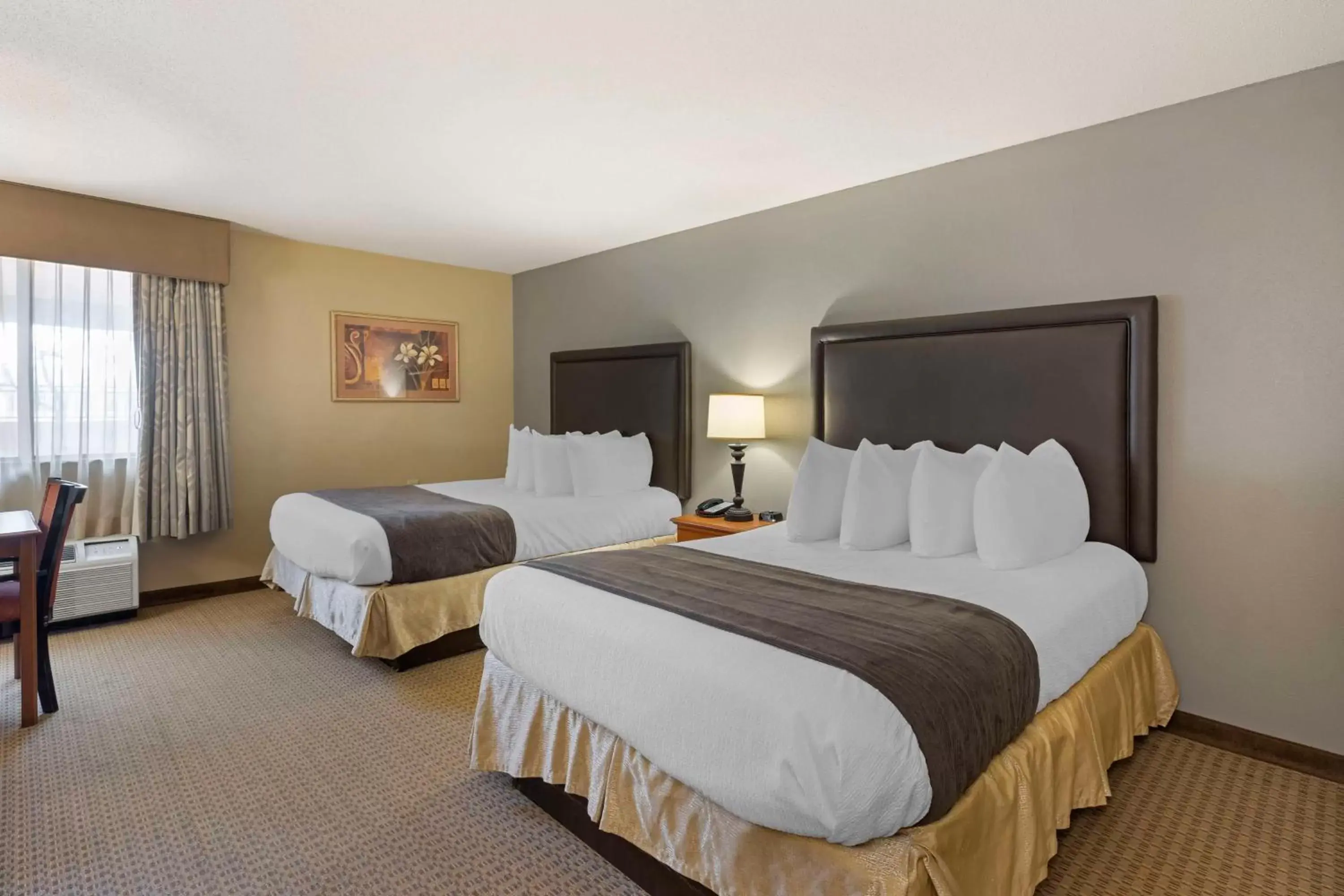 Bedroom, Bed in Best Western Plus The Charles Hotel