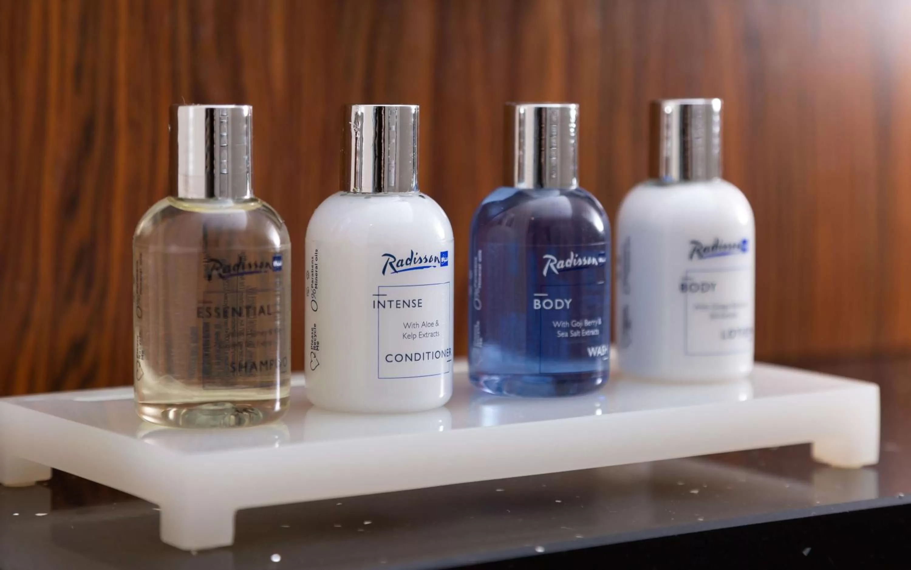 Bathroom in Radisson Blu Hotel & Resort, Al Ain