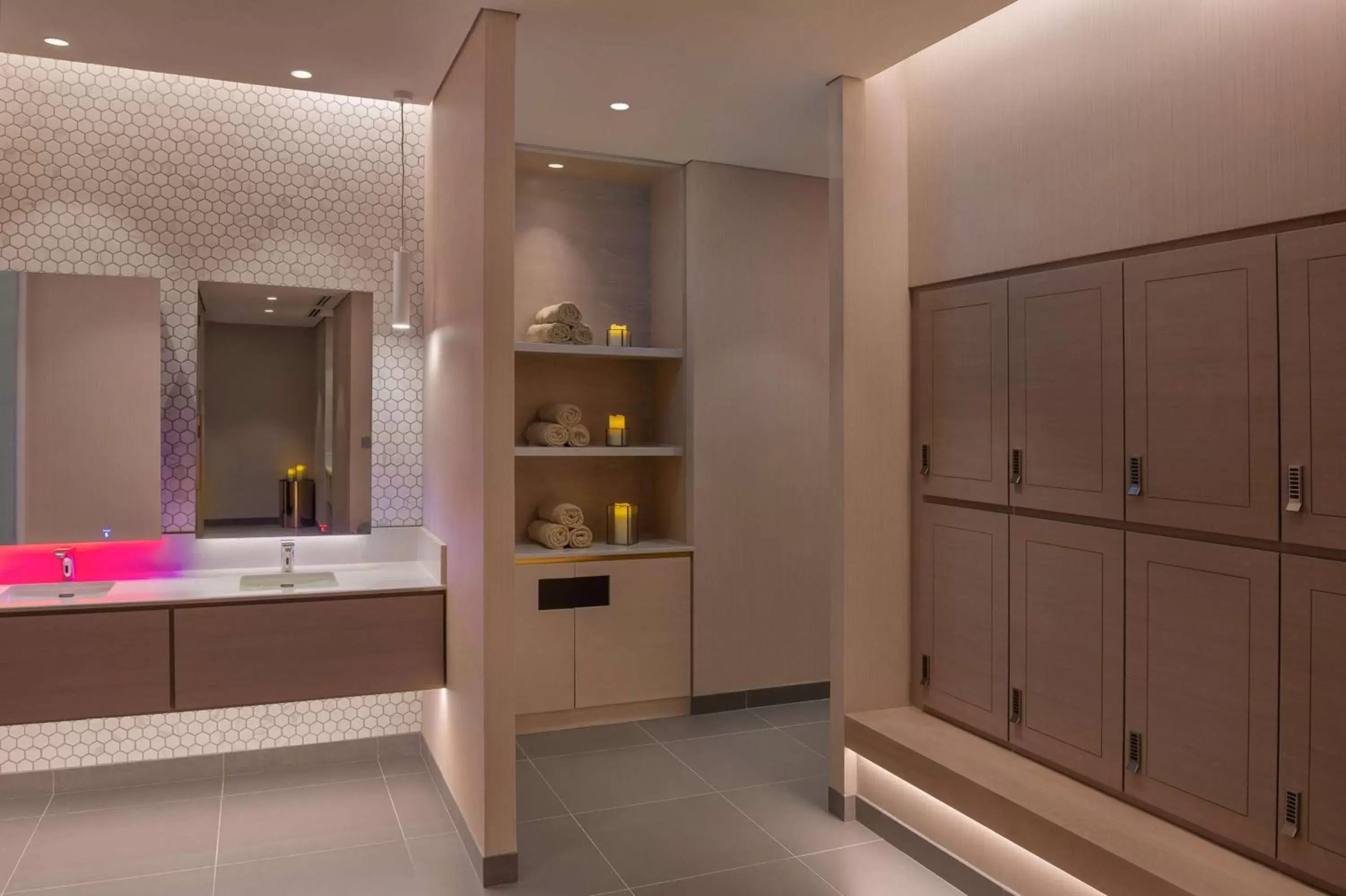 Spa and wellness centre/facilities, Kitchen/Kitchenette in Hilton Abu Dhabi Yas Island