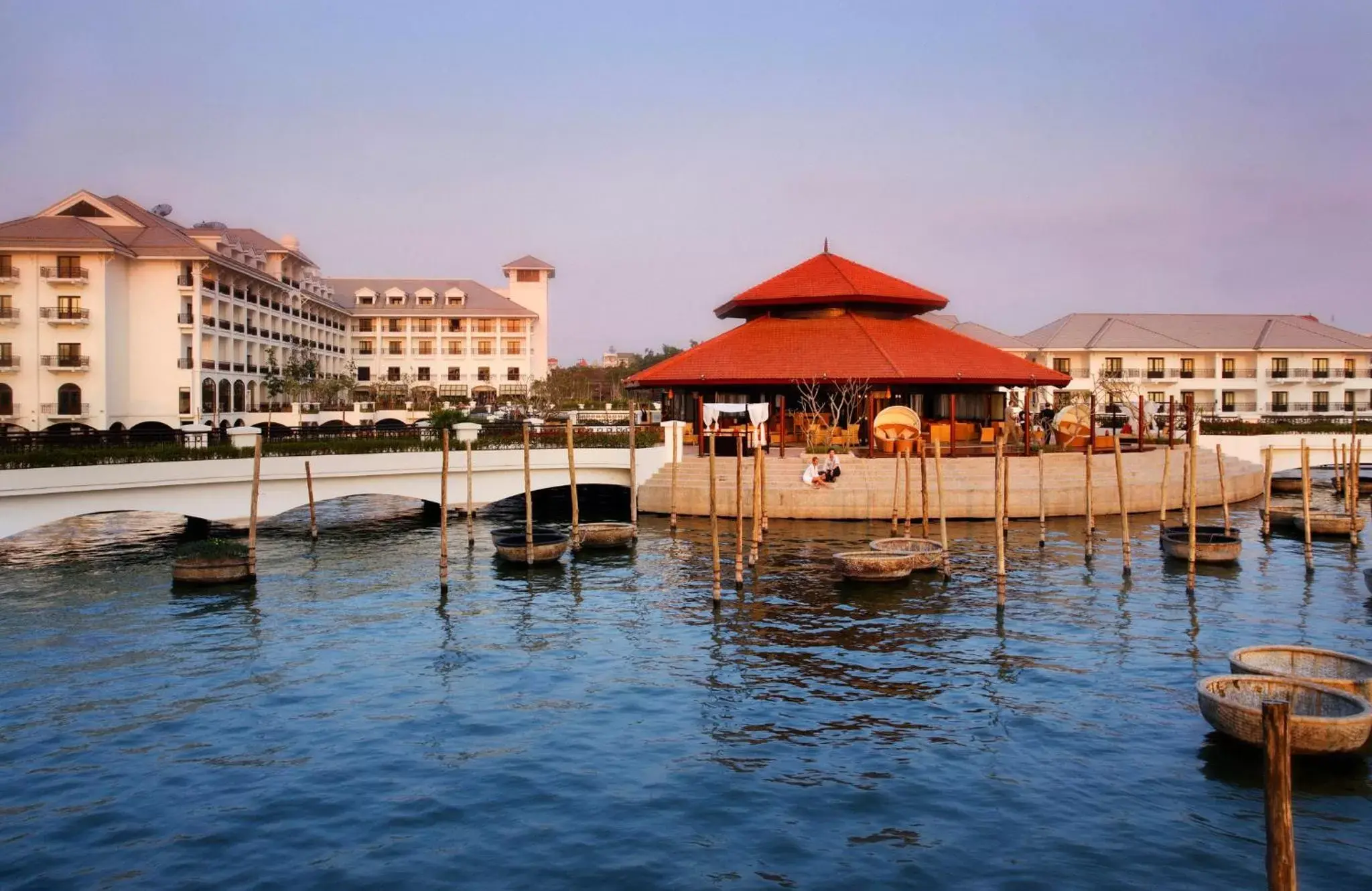 Lounge or bar, Swimming Pool in InterContinental Hanoi Westlake, an IHG Hotel