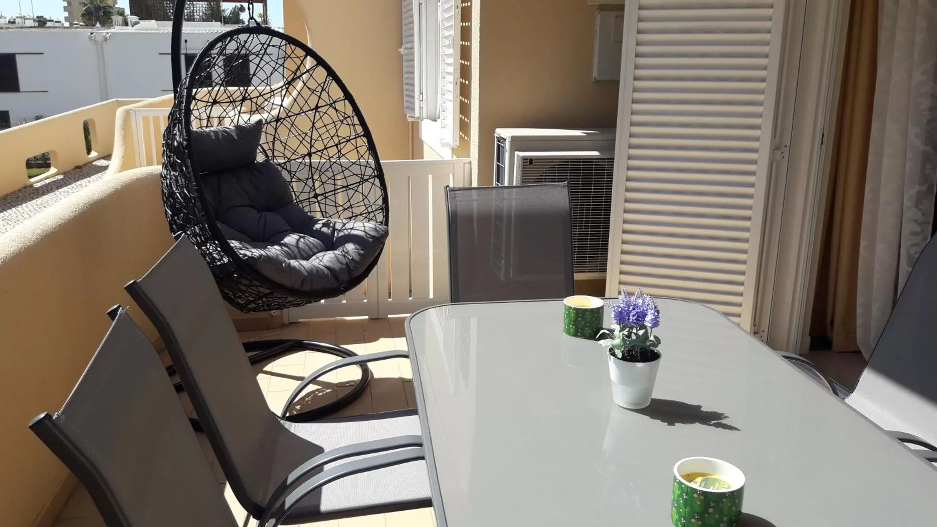 Balcony/Terrace, Seating Area in Apartamentos Mar-Sol Villas