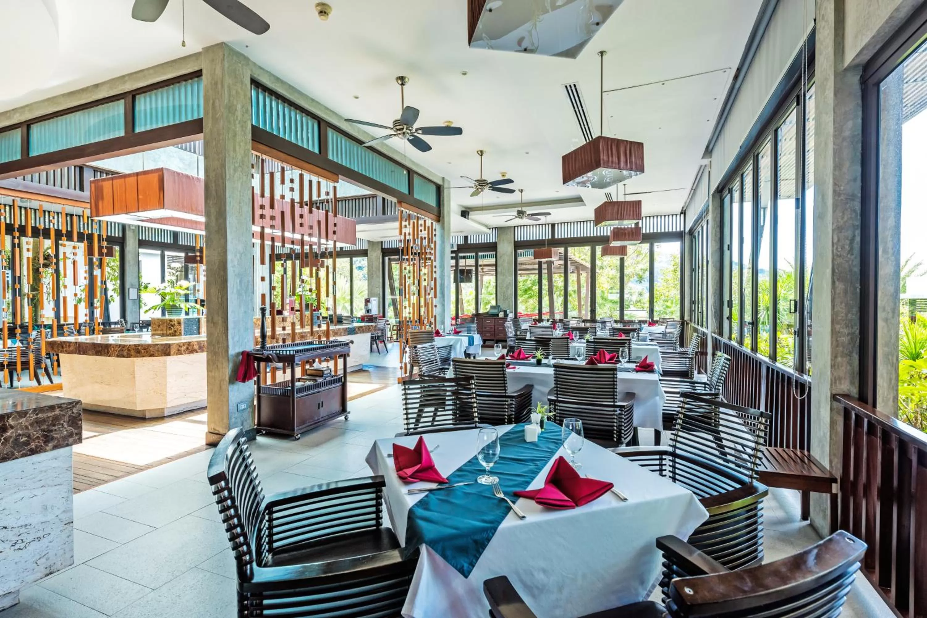 Restaurant/places to eat in Wyndham Sea Pearl Resort, Phuket