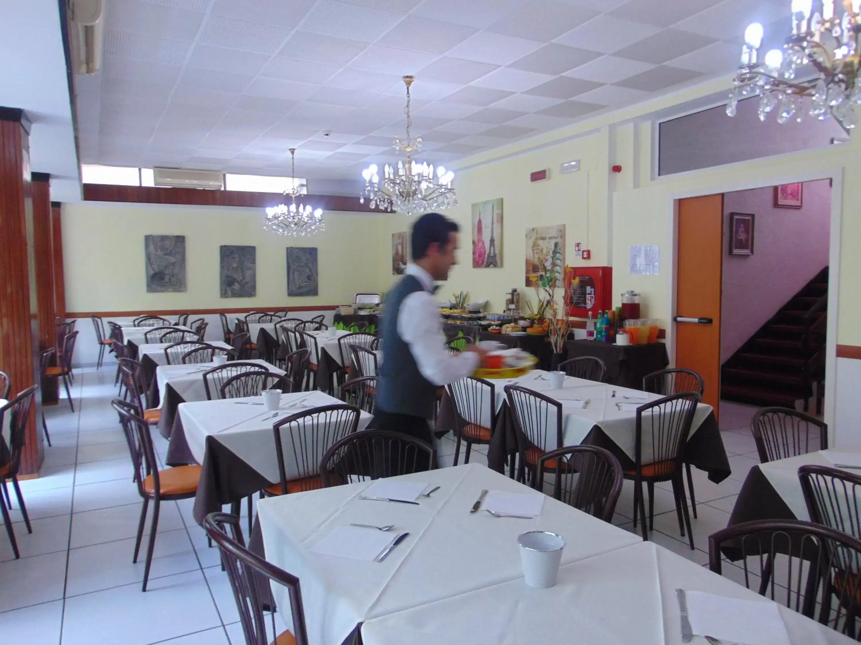 Staff, Restaurant/Places to Eat in Hotel Sant'Angelo