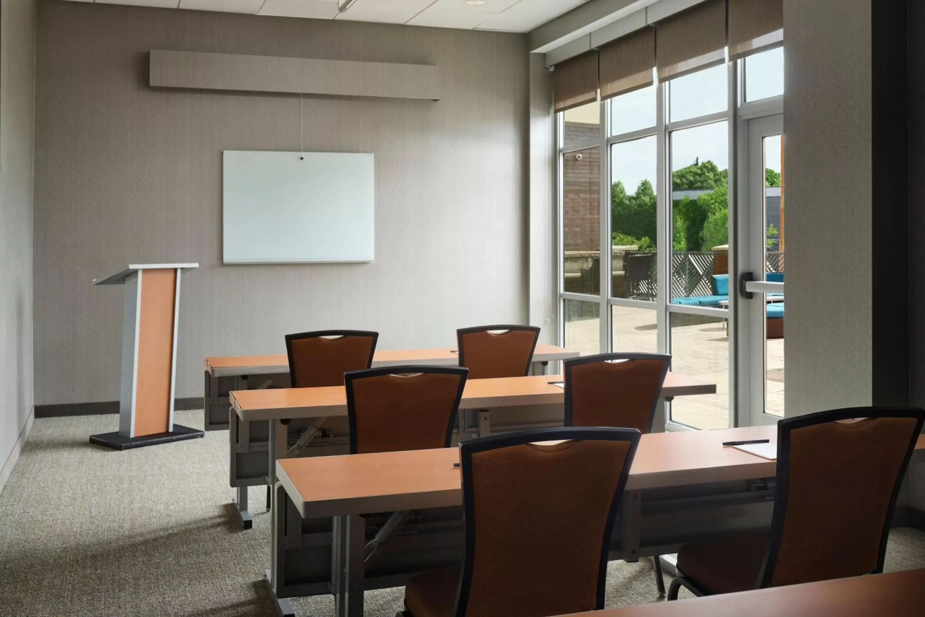 Meeting/conference room in SpringHill Suites by Marriott Pittsburgh Mt. Lebanon