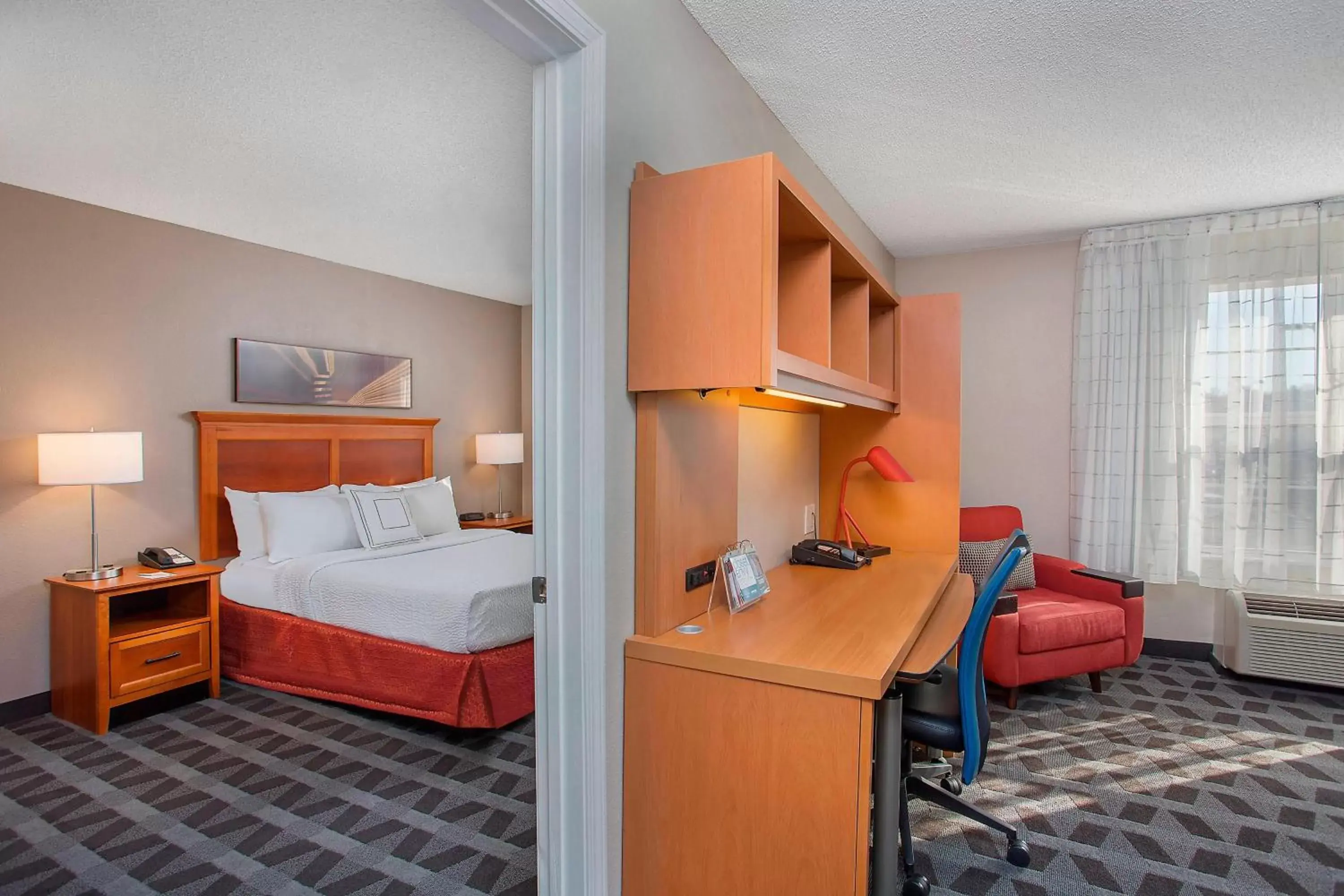 Bedroom in TownePlace Suites Knoxville Cedar Bluff