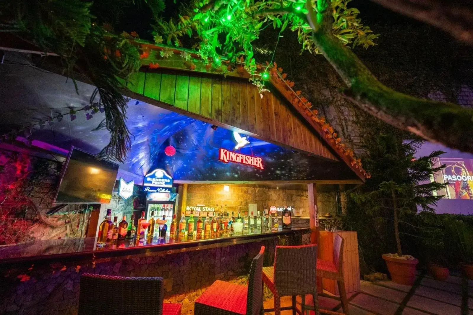 Lounge or bar in Kasauli Castle Resort