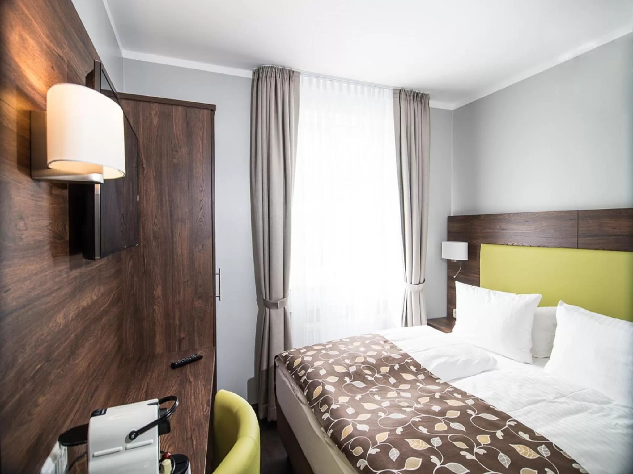 Day, Bed in BATU Apart Hotel