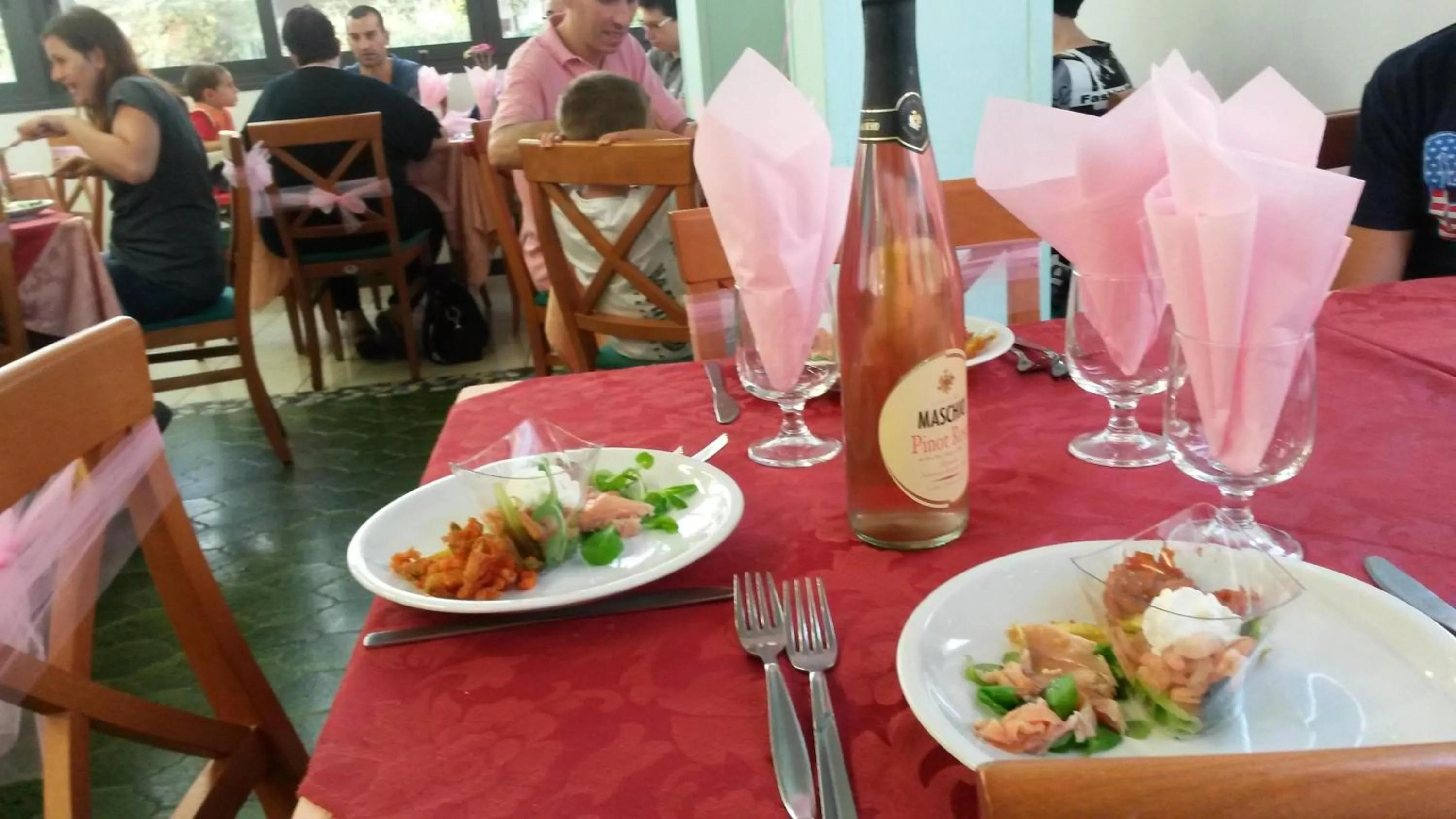 Restaurant/places to eat in Hotel Orchidea