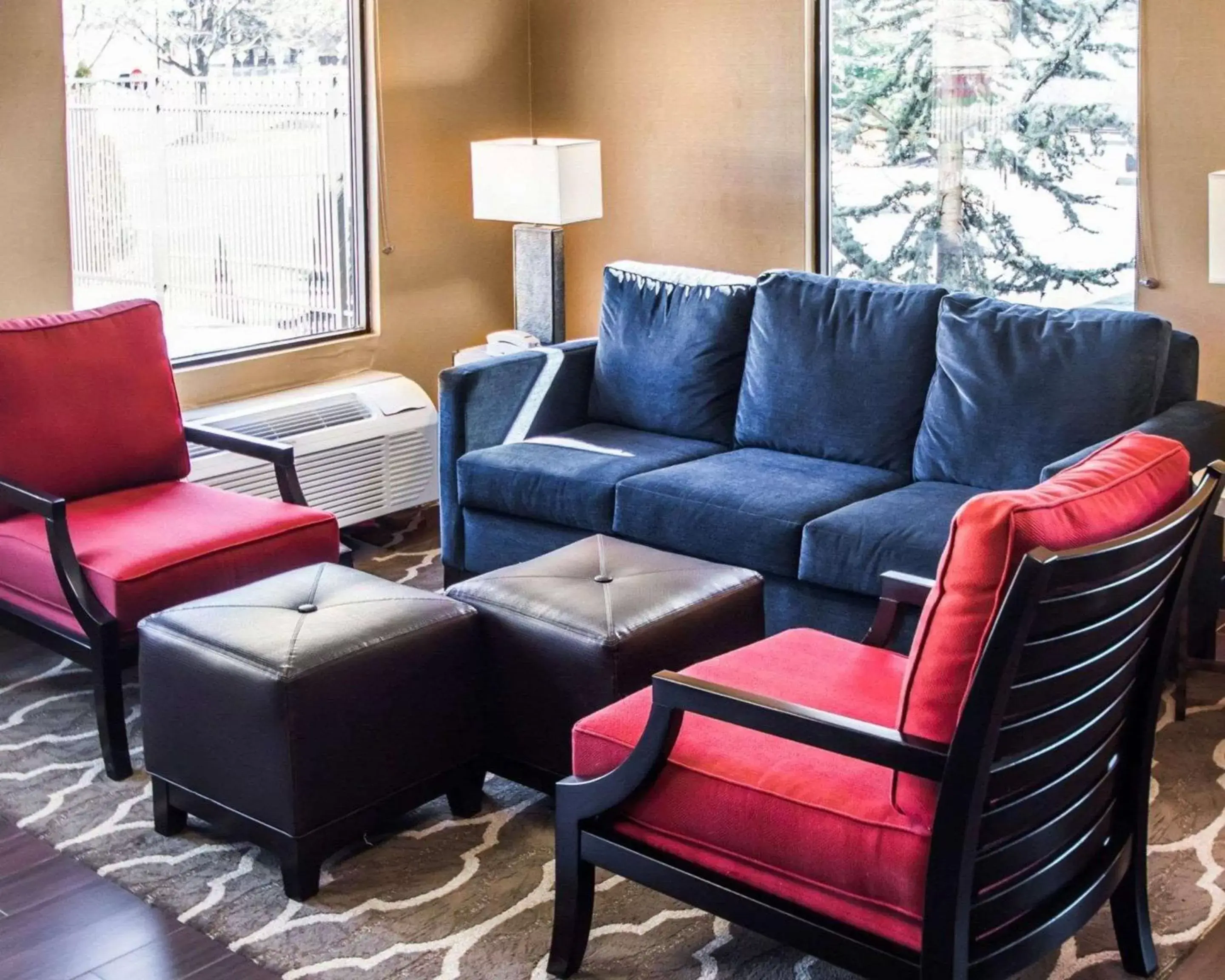 Lobby or reception, Seating Area in Quality Inn & Suites NJ State Capital Area