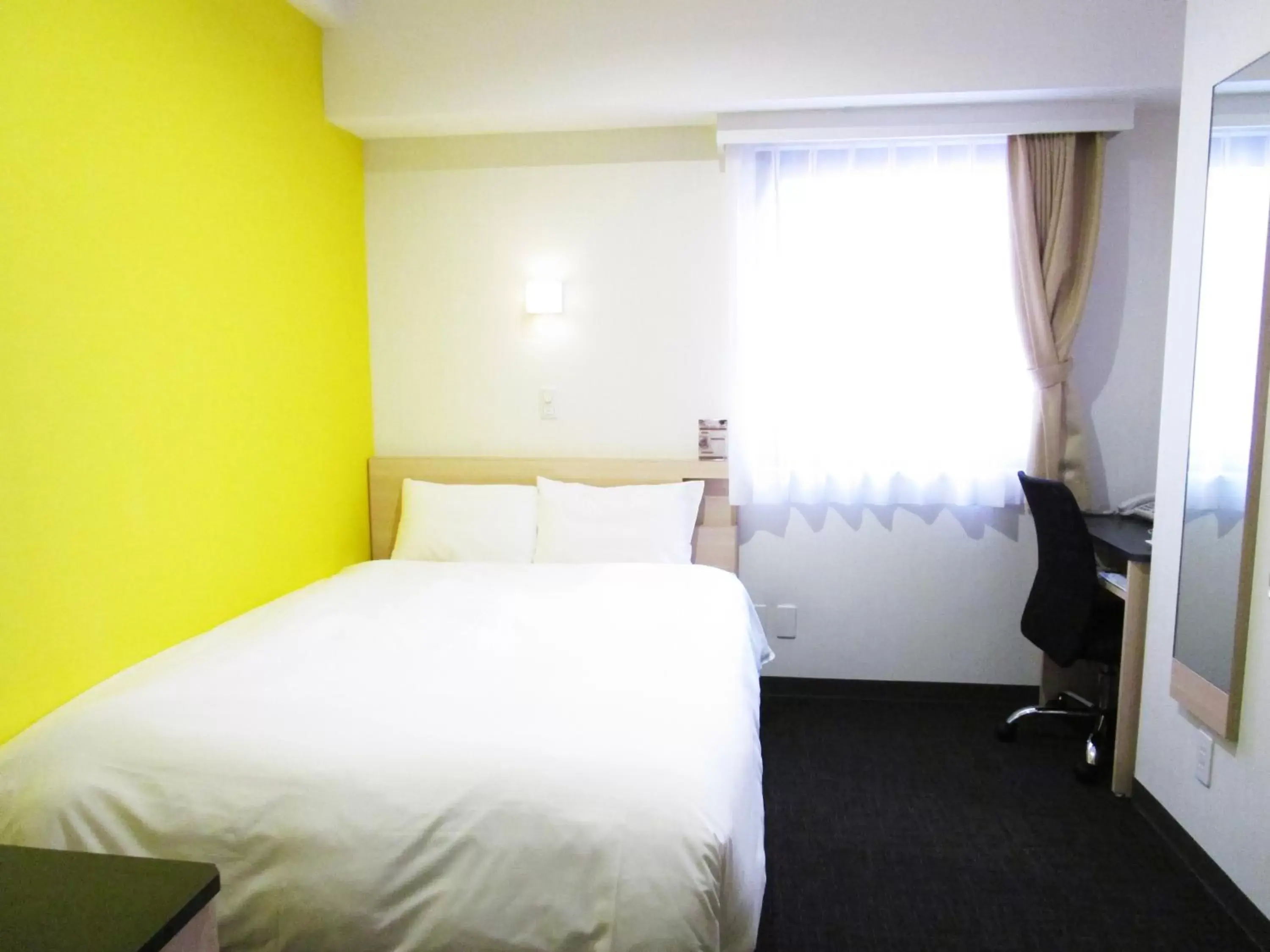 Photo of the whole room, Bed in Smile Hotel Utsunomiya Higashiguchi