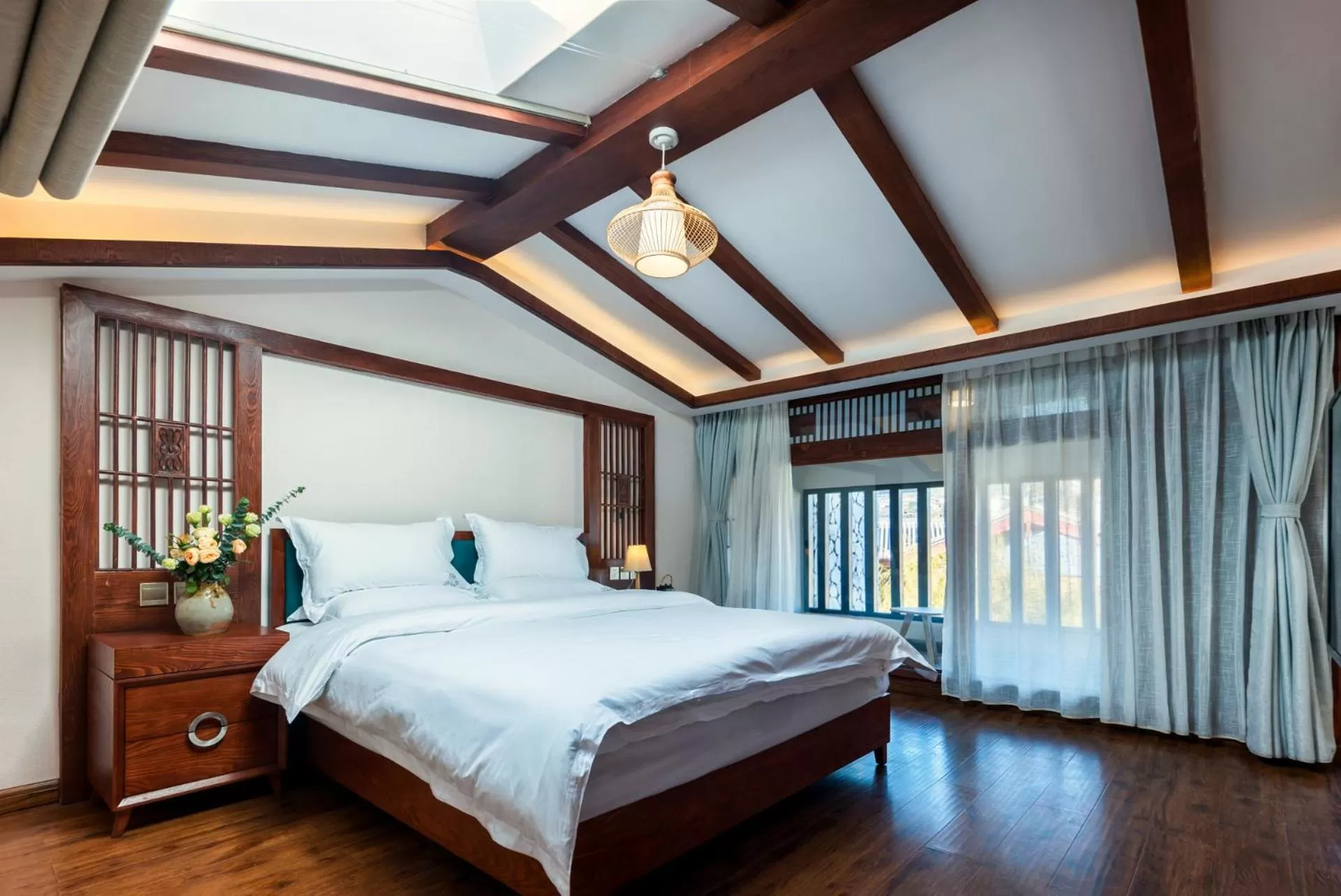Bedroom, Bed in Lijiang Gemmer Hotel