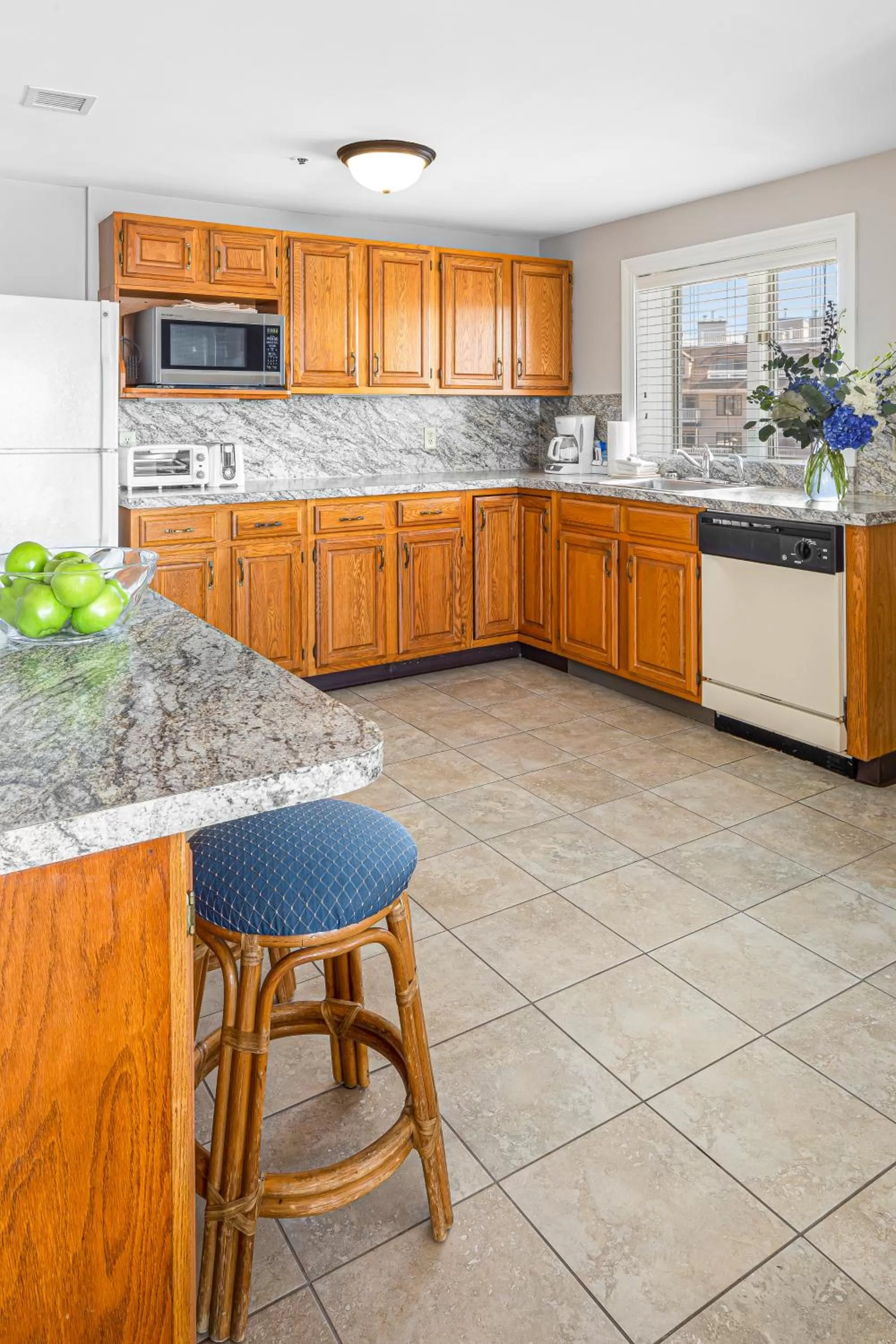 Kitchen or kitchenette in Wellington Resort