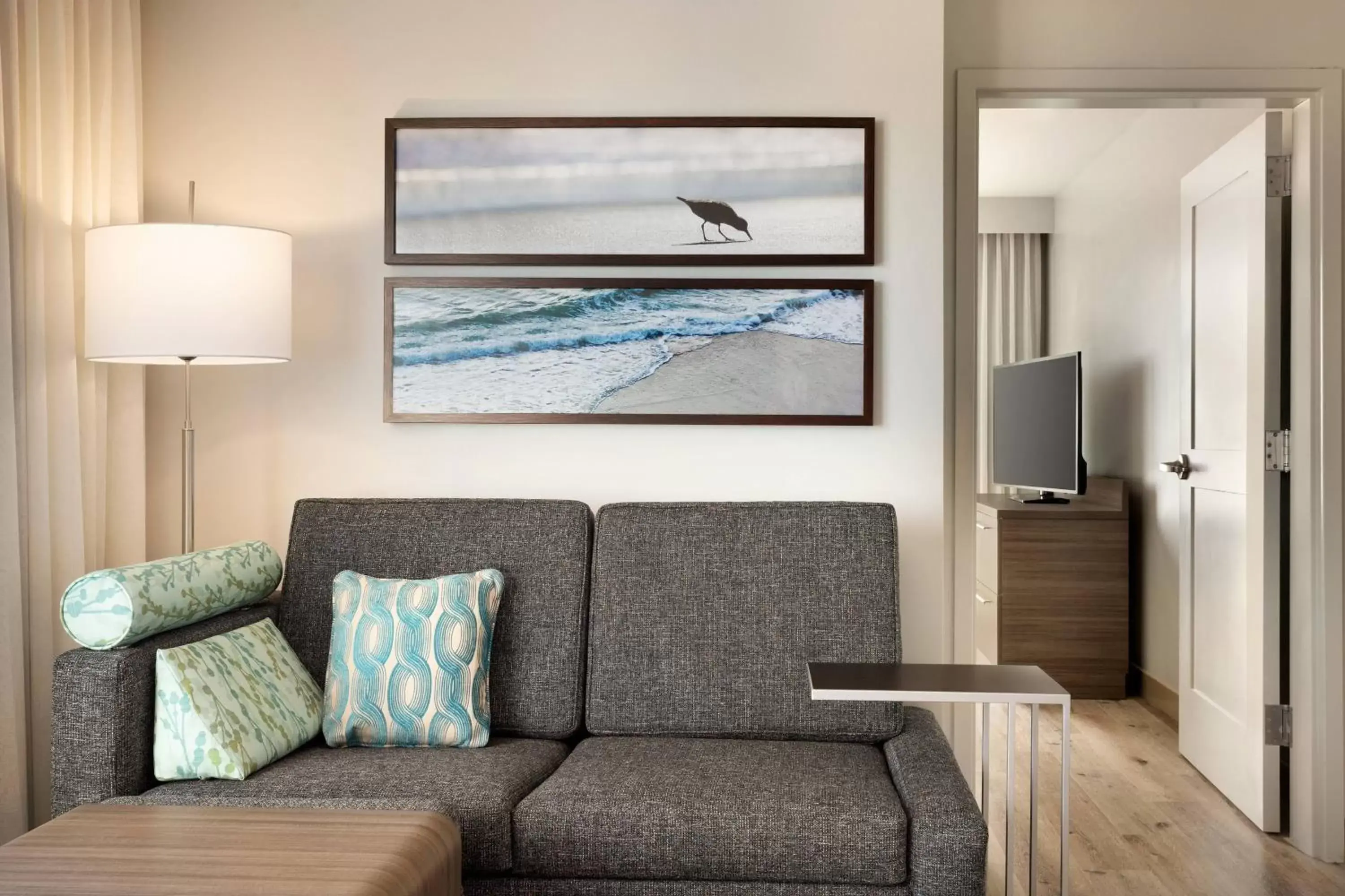 Bedroom, Seating Area in TownePlace Suites by Marriott Outer Banks Kill Devil Hills