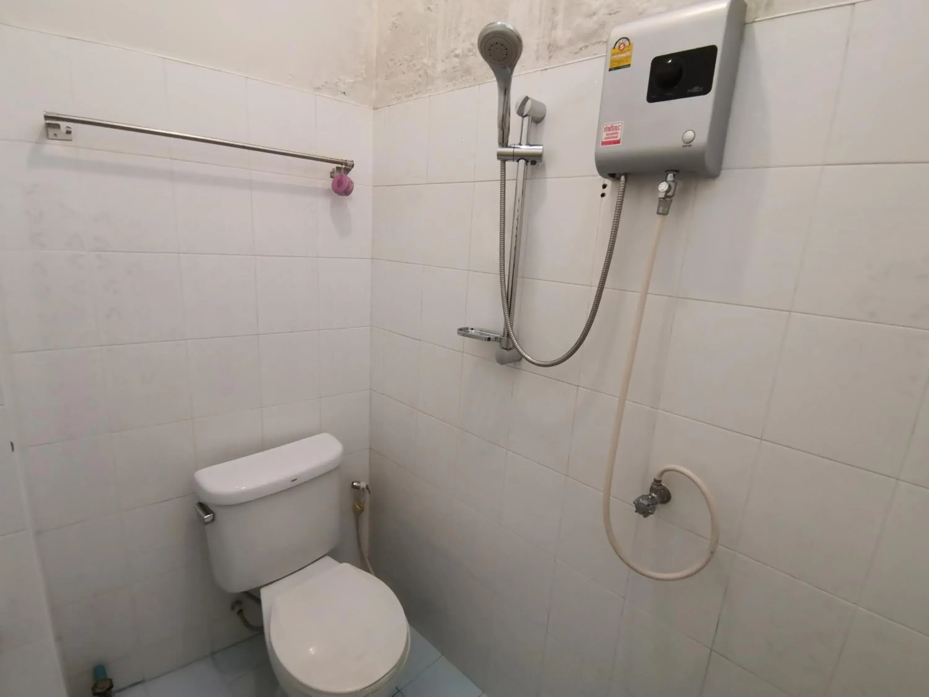 Bathroom in Samran Residence