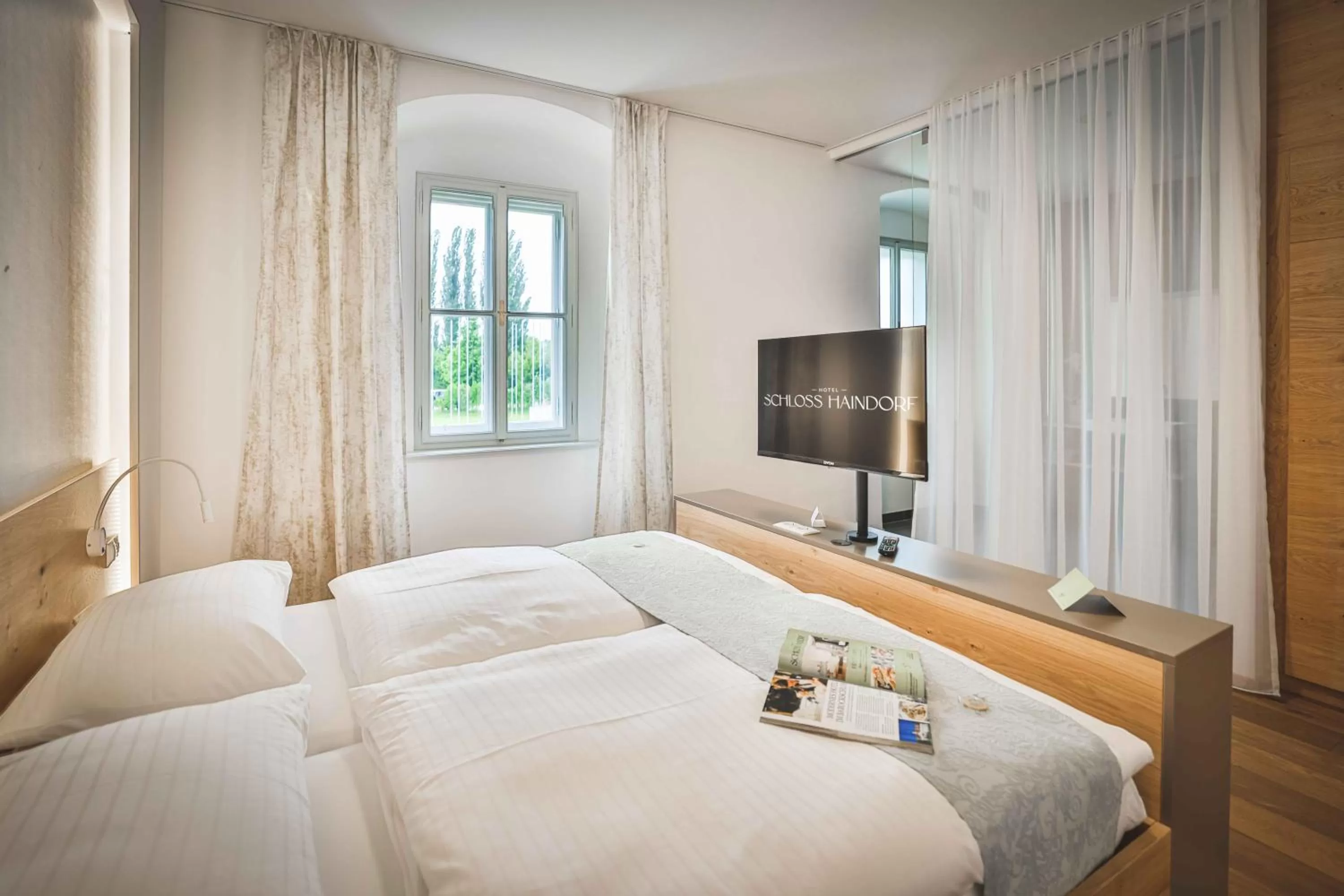 Photo of the whole room, Bed in Schloss Haindorf