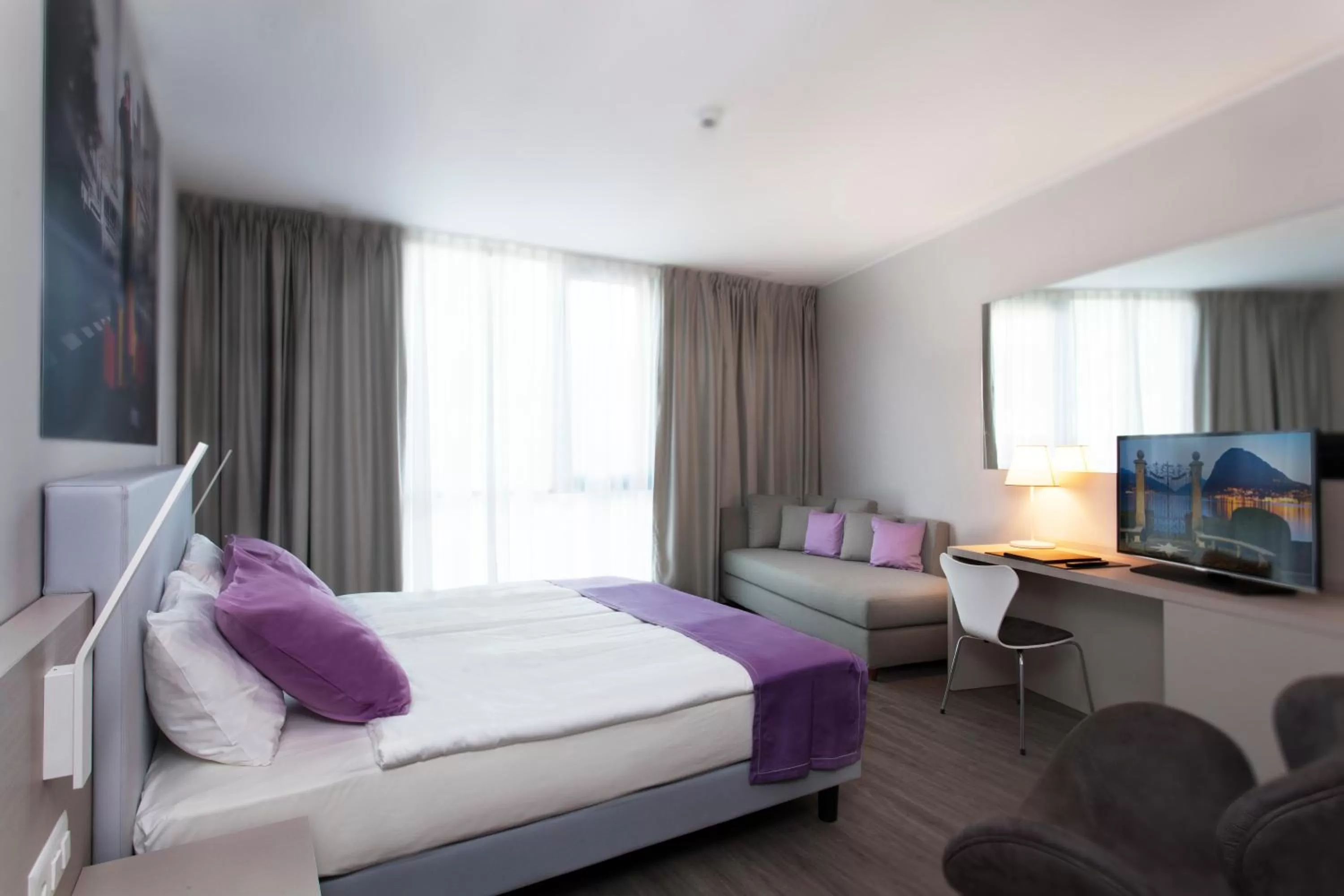 Bed in Hotel City Lugano