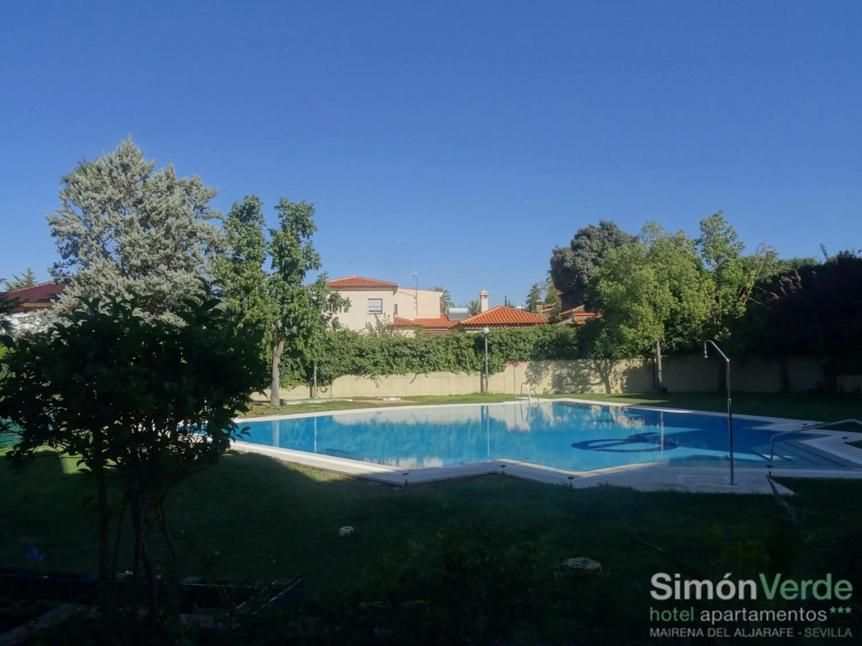 Swimming Pool in Hospedium Hotel Apartamentos Simón Verde