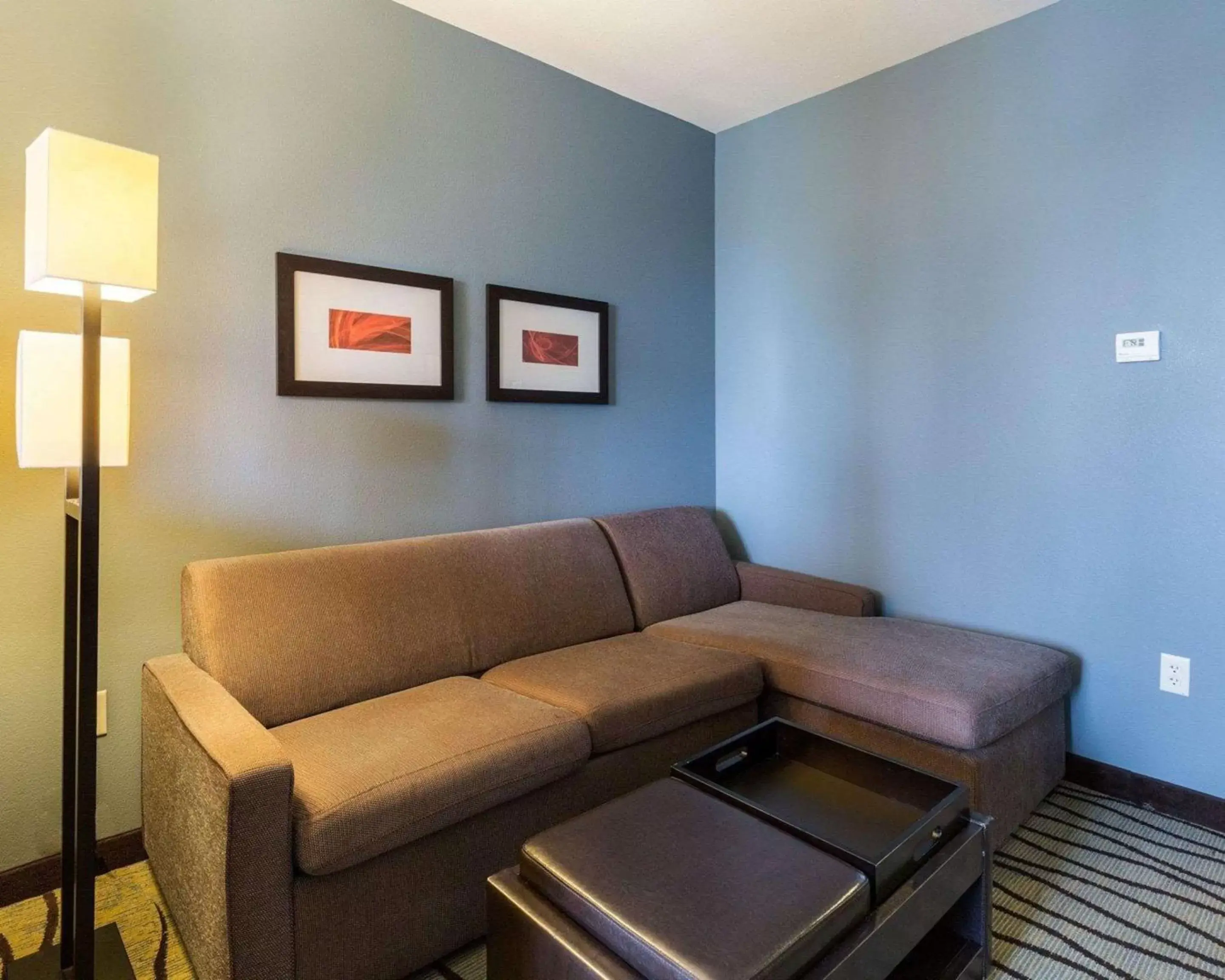 Bedroom, Seating Area in Comfort Suites near Westchase on Beltway 8