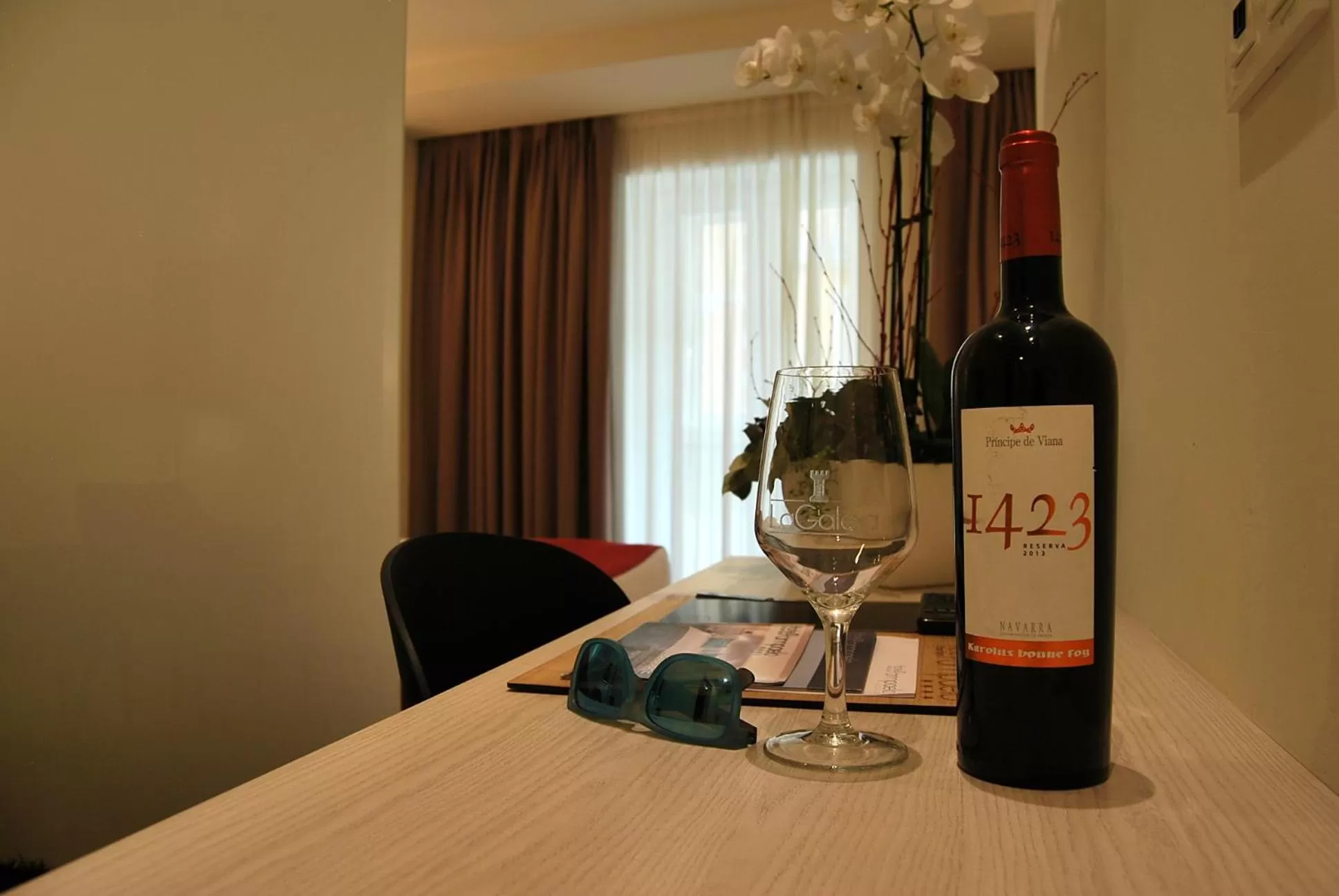 Decorative detail in Hotel Pompaelo Plaza del Ayuntamiento & Spa