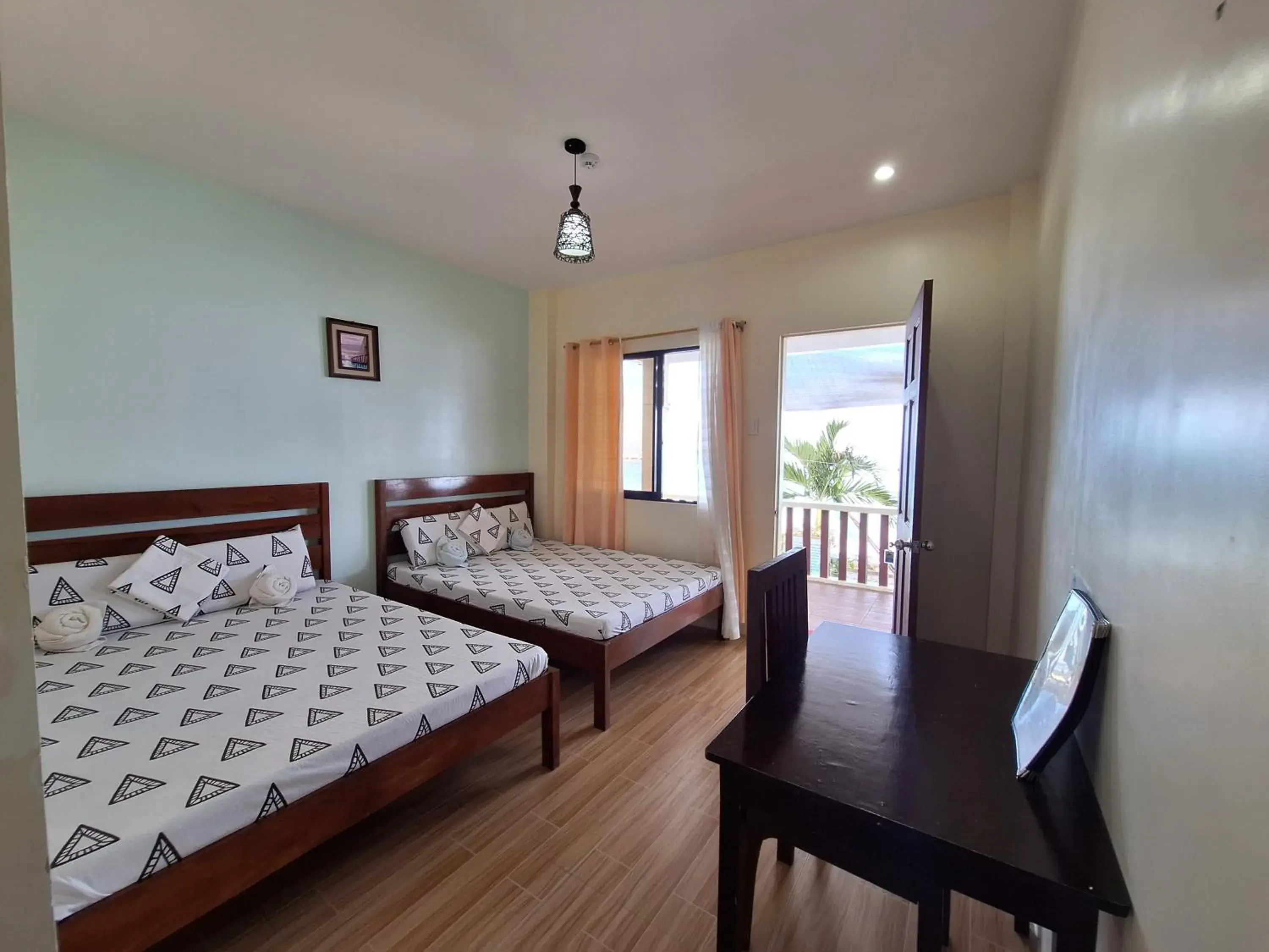 Photo of the whole room, Bed in Island Front - Bangcogon Resort and Restaurant Photo of the whole room, Bed in Island Front - Bangcogon Resort and Restaurant