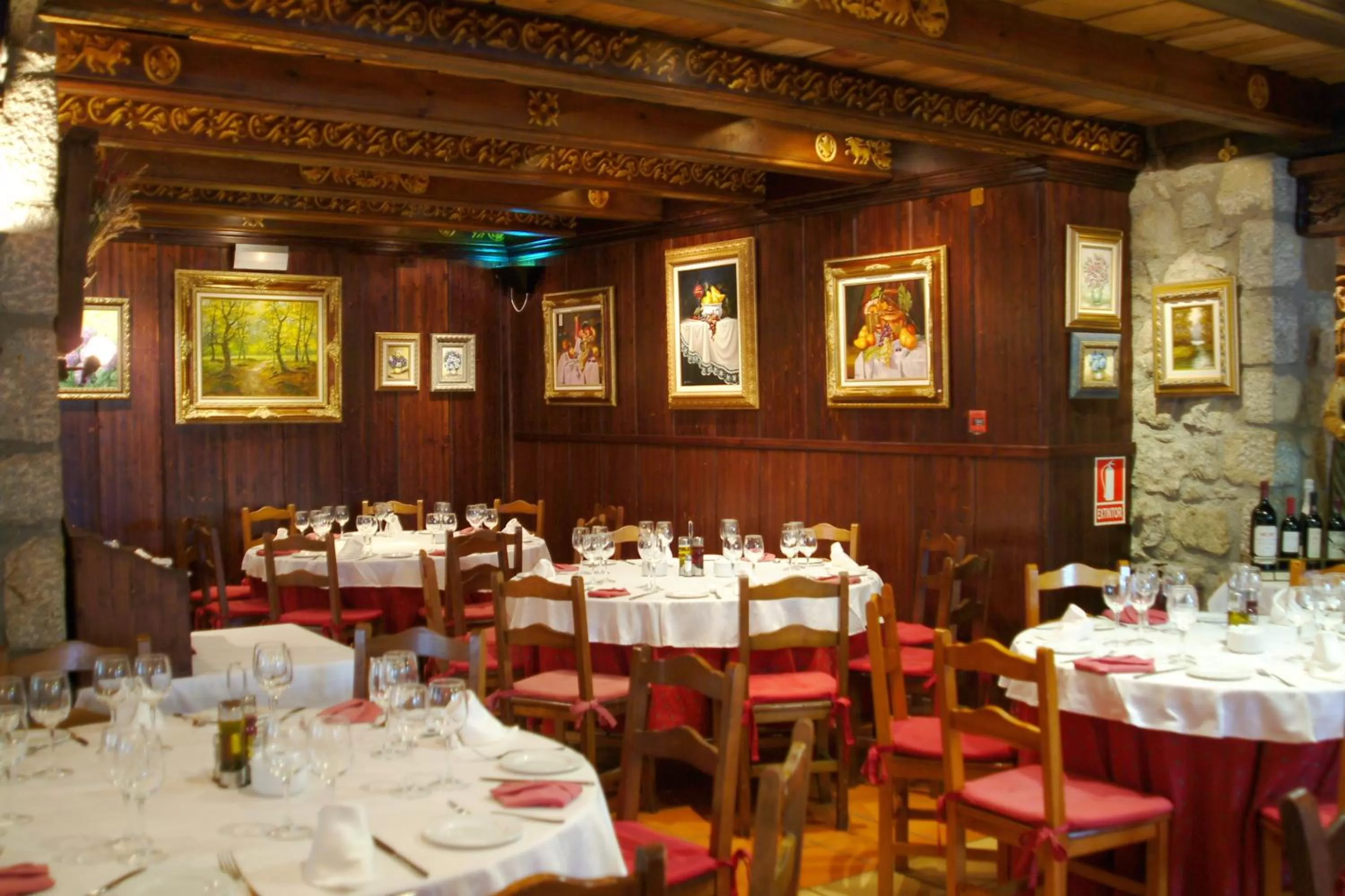 Restaurant/places to eat in Hotel Hospital de Benasque