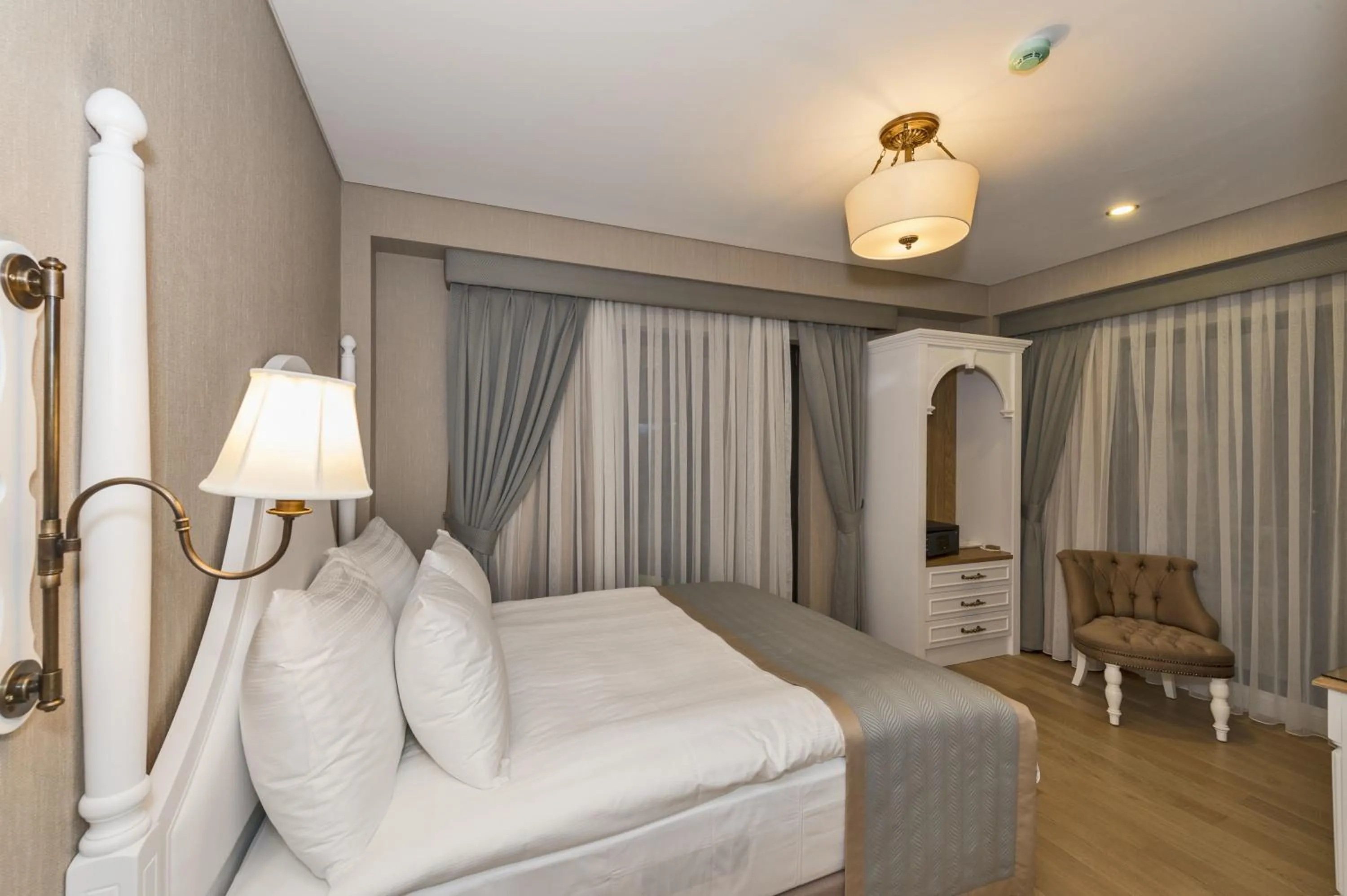 Photo of the whole room, Bed in Hanna Hotel