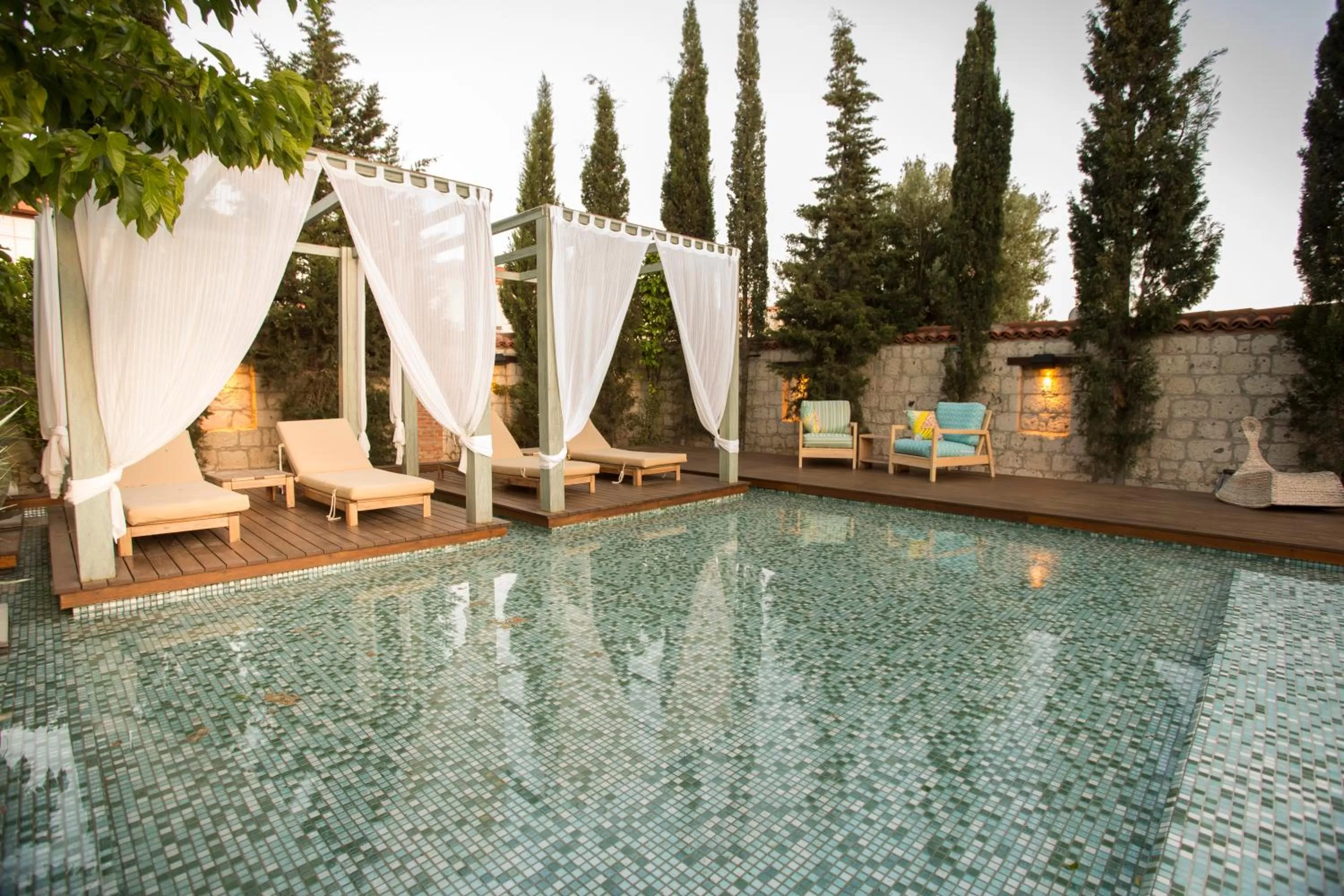 Swimming Pool in Cadde 75 Luxury Hotel - Alaçatı