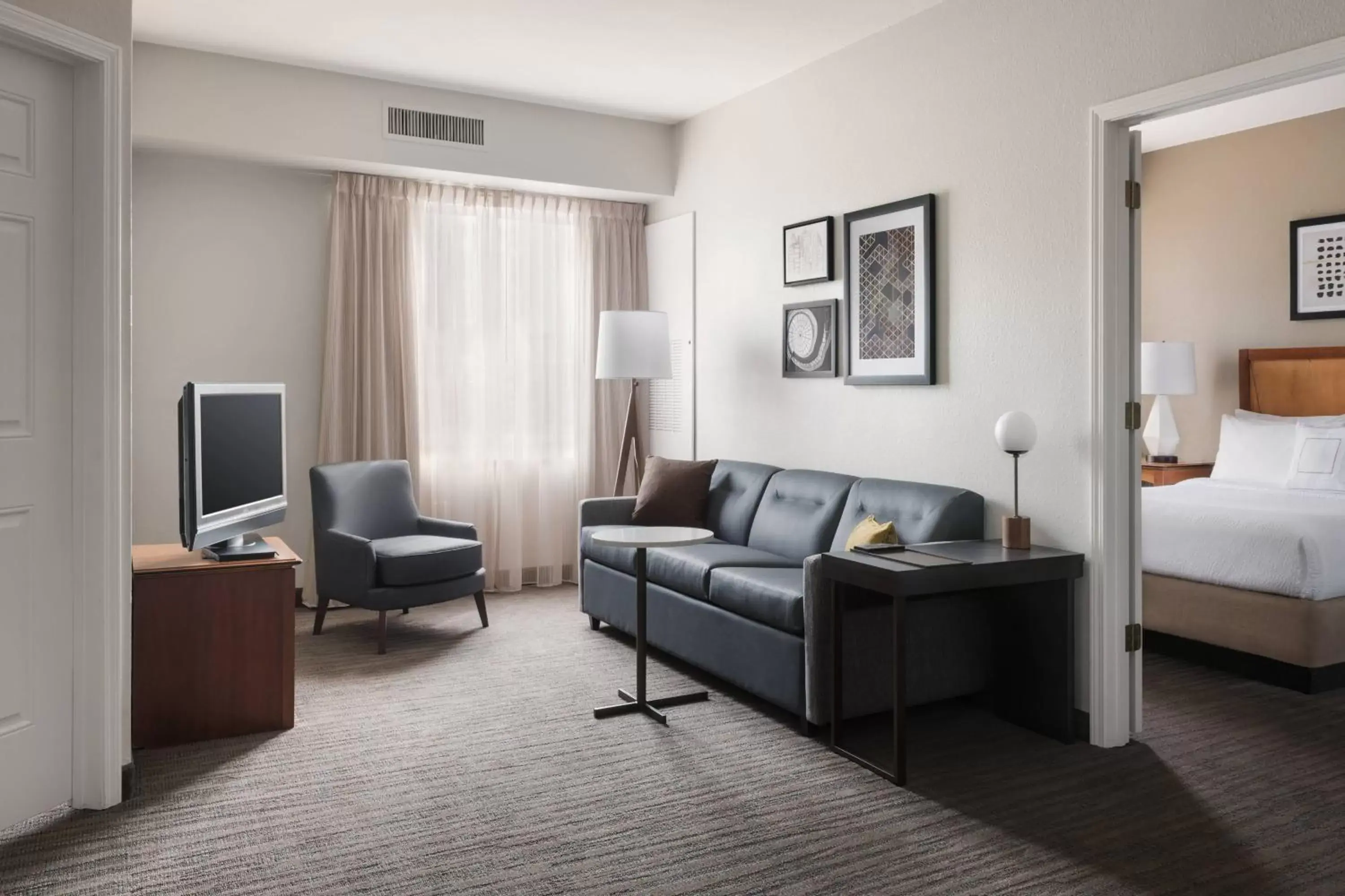 Bedroom, Seating Area in Residence Inn Poughkeepsie