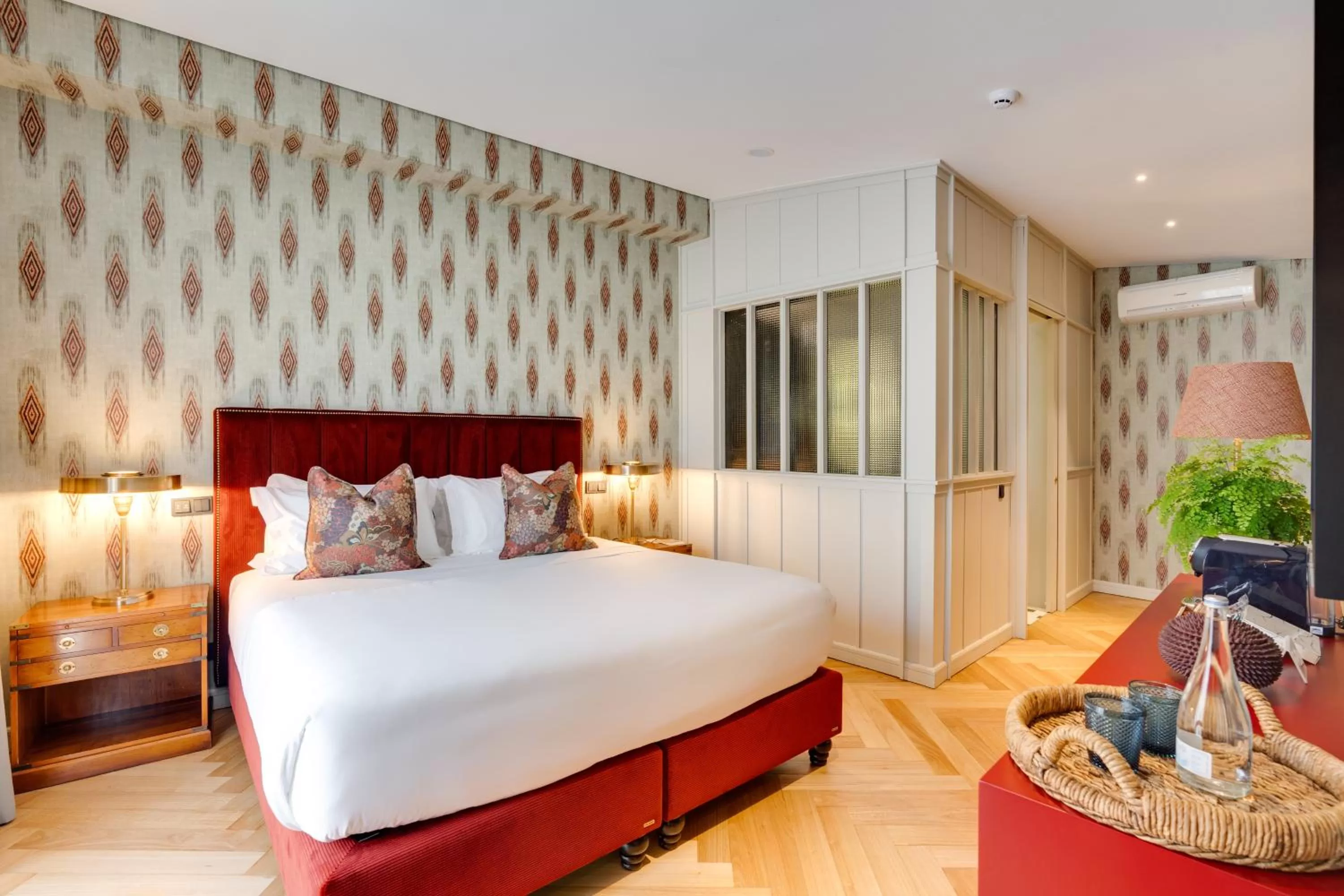 Portie Deluxe Suites by DA'HOME