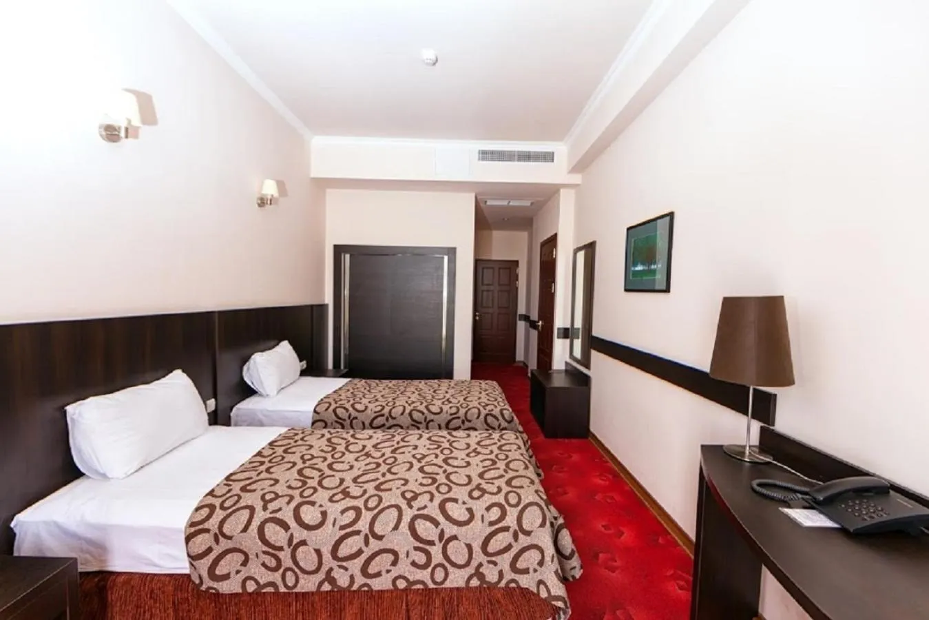 Photo of the whole room in Regineh Hotel