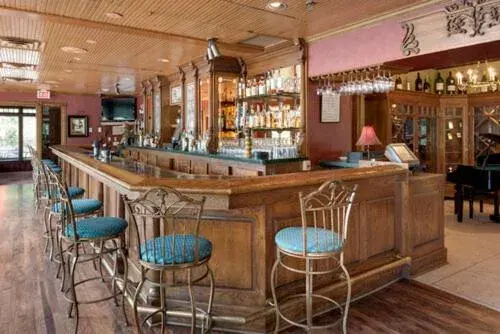 Restaurant/places to eat in Nicollet Island Inn Restaurant/places to eat in Nicollet Island Inn