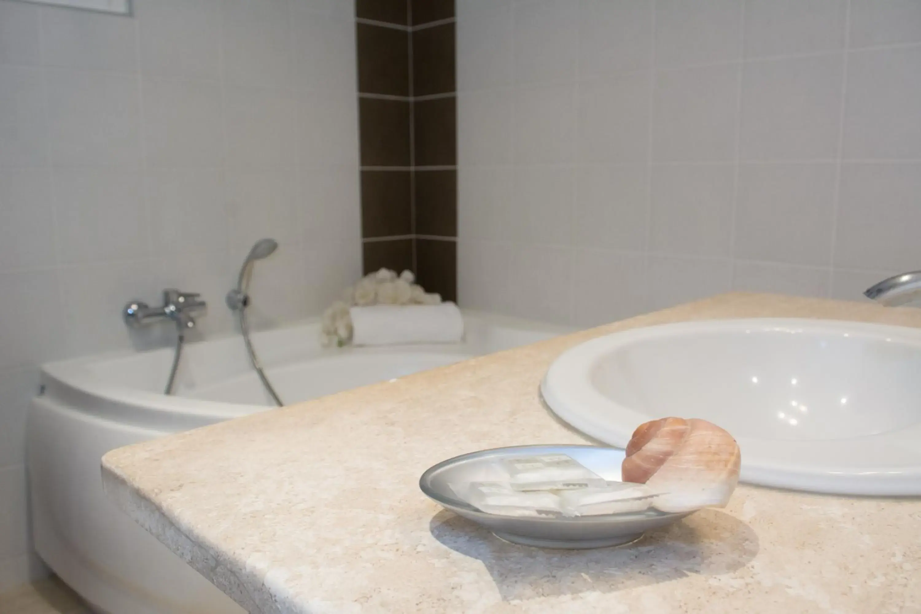 Bathroom in Hotel Roc E Mare Bathroom in Hotel Roc E Mare