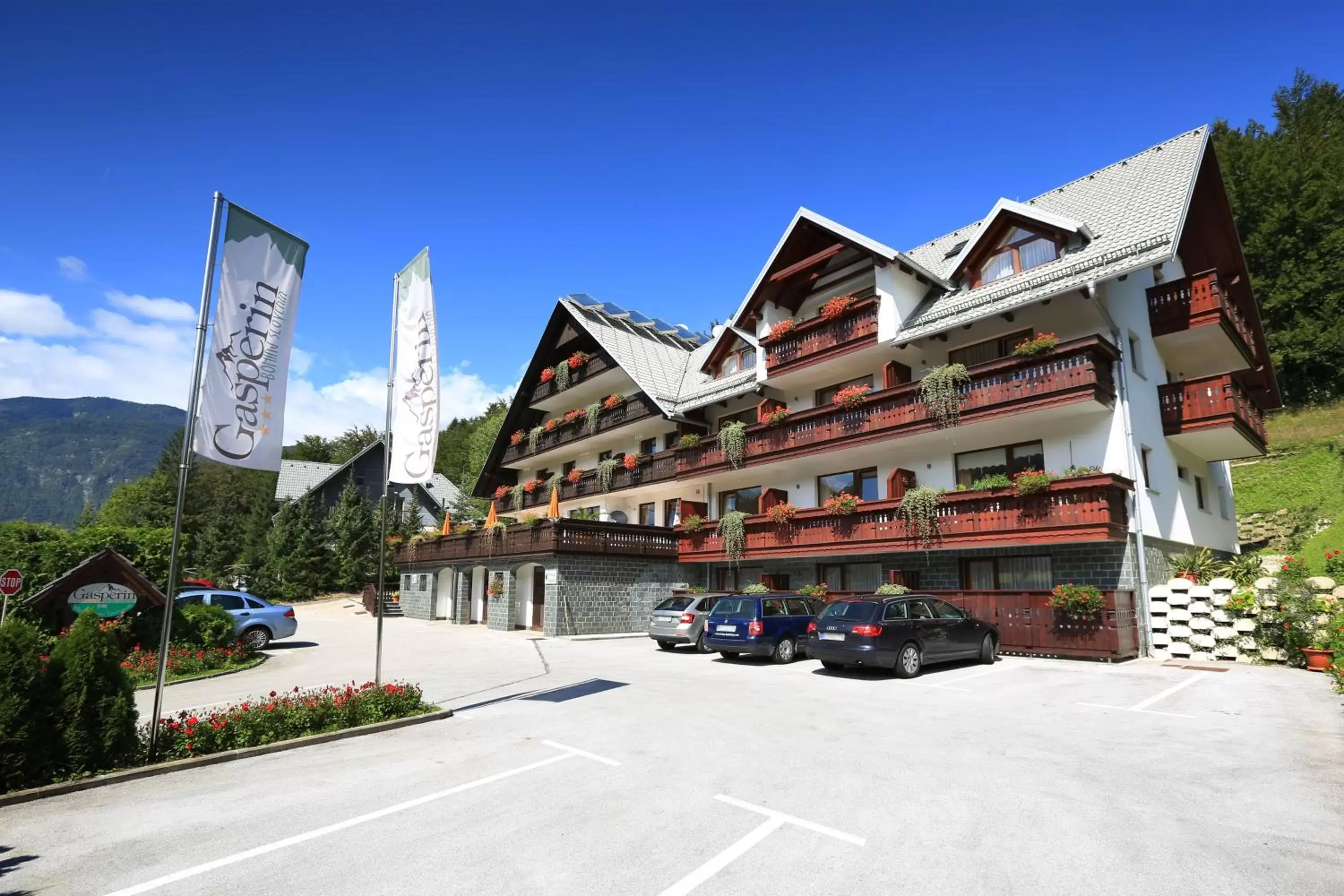 Facade/entrance, Property Building in Hotel Gasperin Bohinj