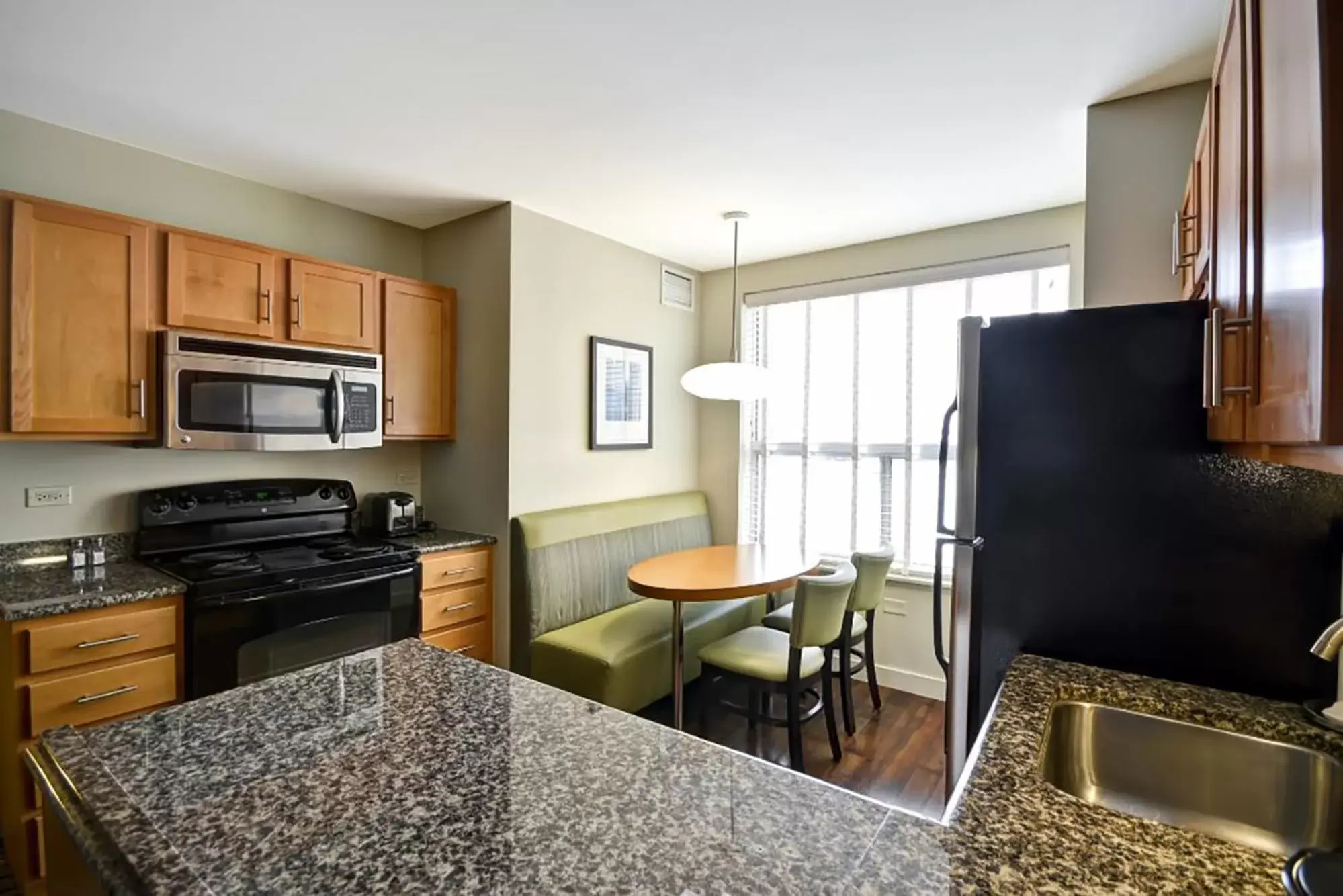 kitchen, Kitchen/Kitchenette in Hyatt House Naperville/Warrenville