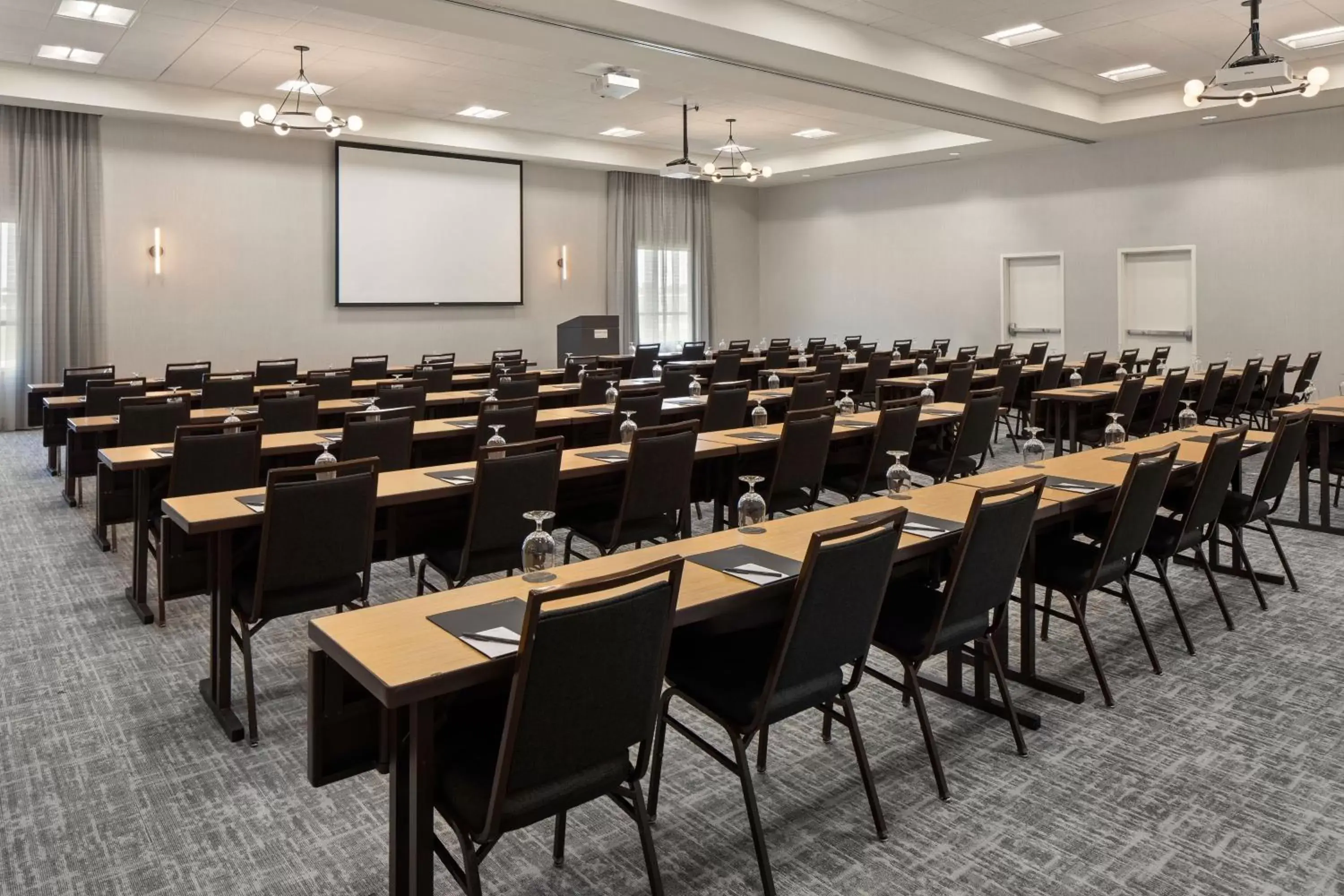 Meeting/conference room in Courtyard Mankato Hotel & Event Center