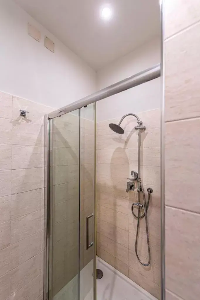 Bathroom in Aragonese Luxury Rooms