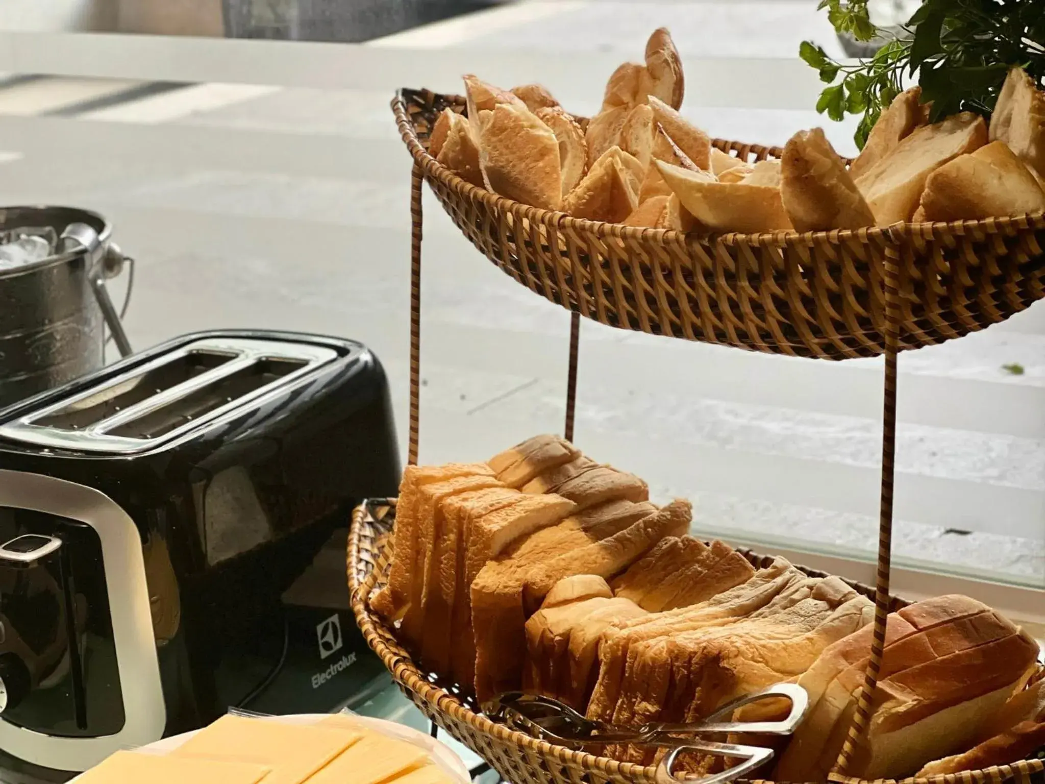 Breakfast in Queen Ann Hotel