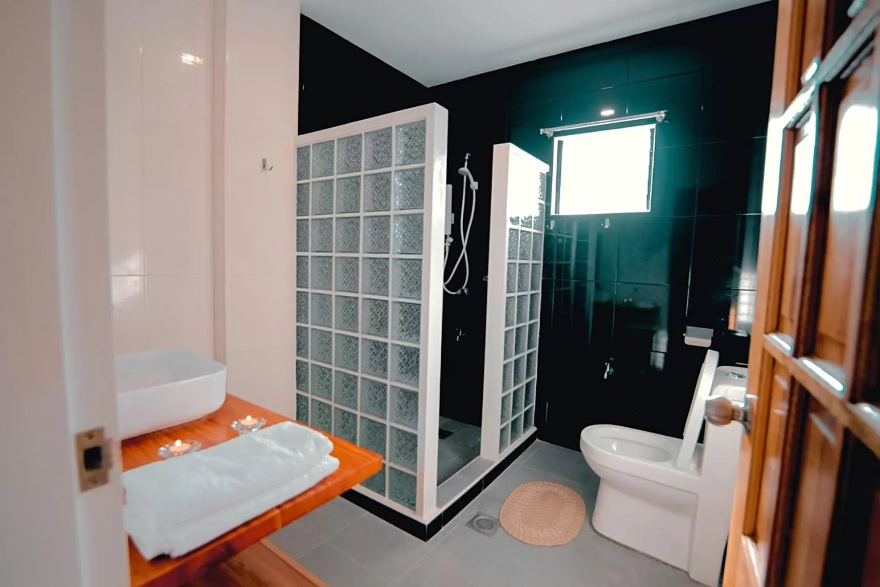 Kingswick Residences & Lodge