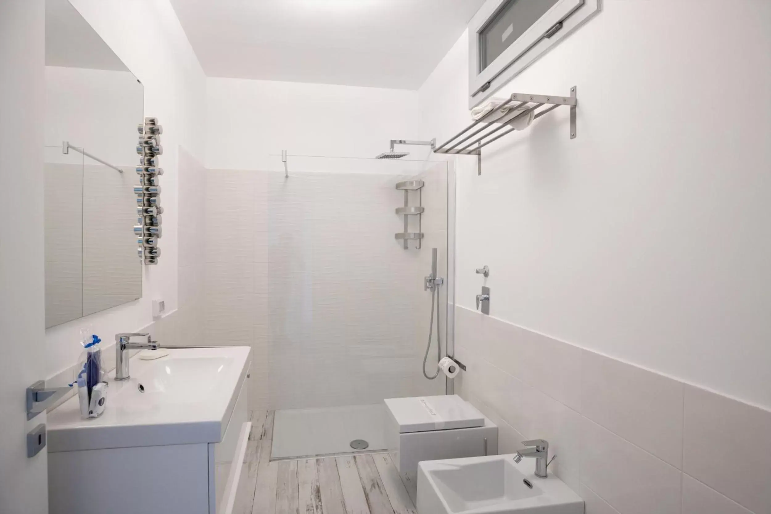 Shower, Bathroom in Camarò Favignana