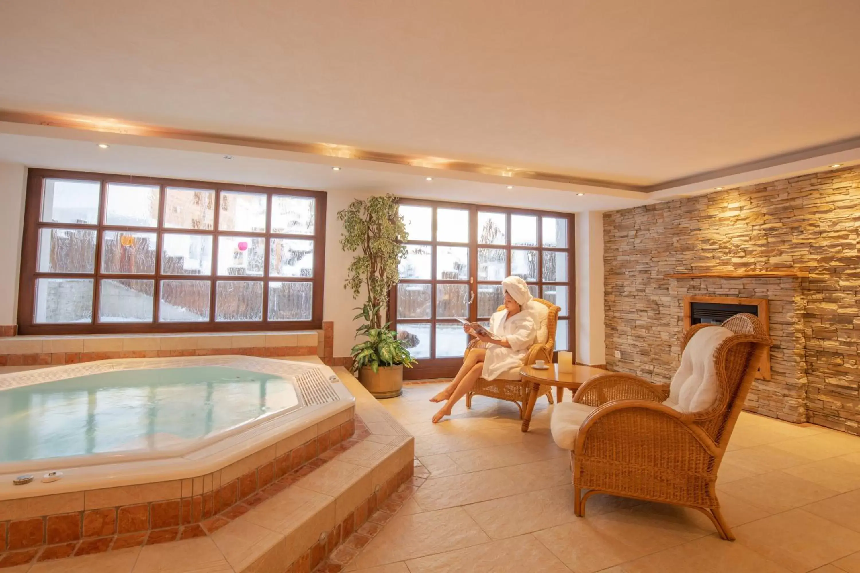 Hot Tub in Hotel Alpin Superior