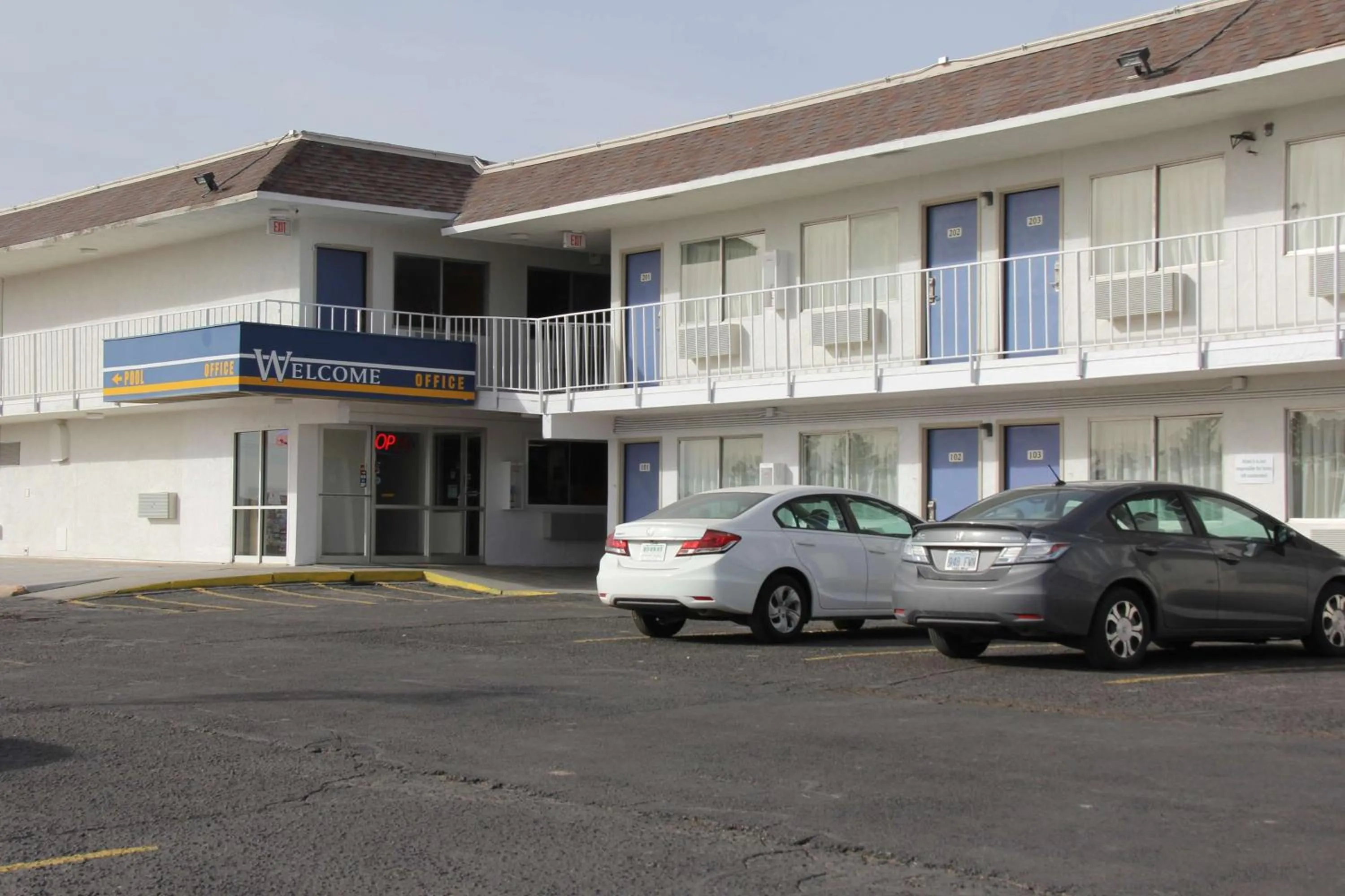 Property building in Motel 6-Goodland, KS