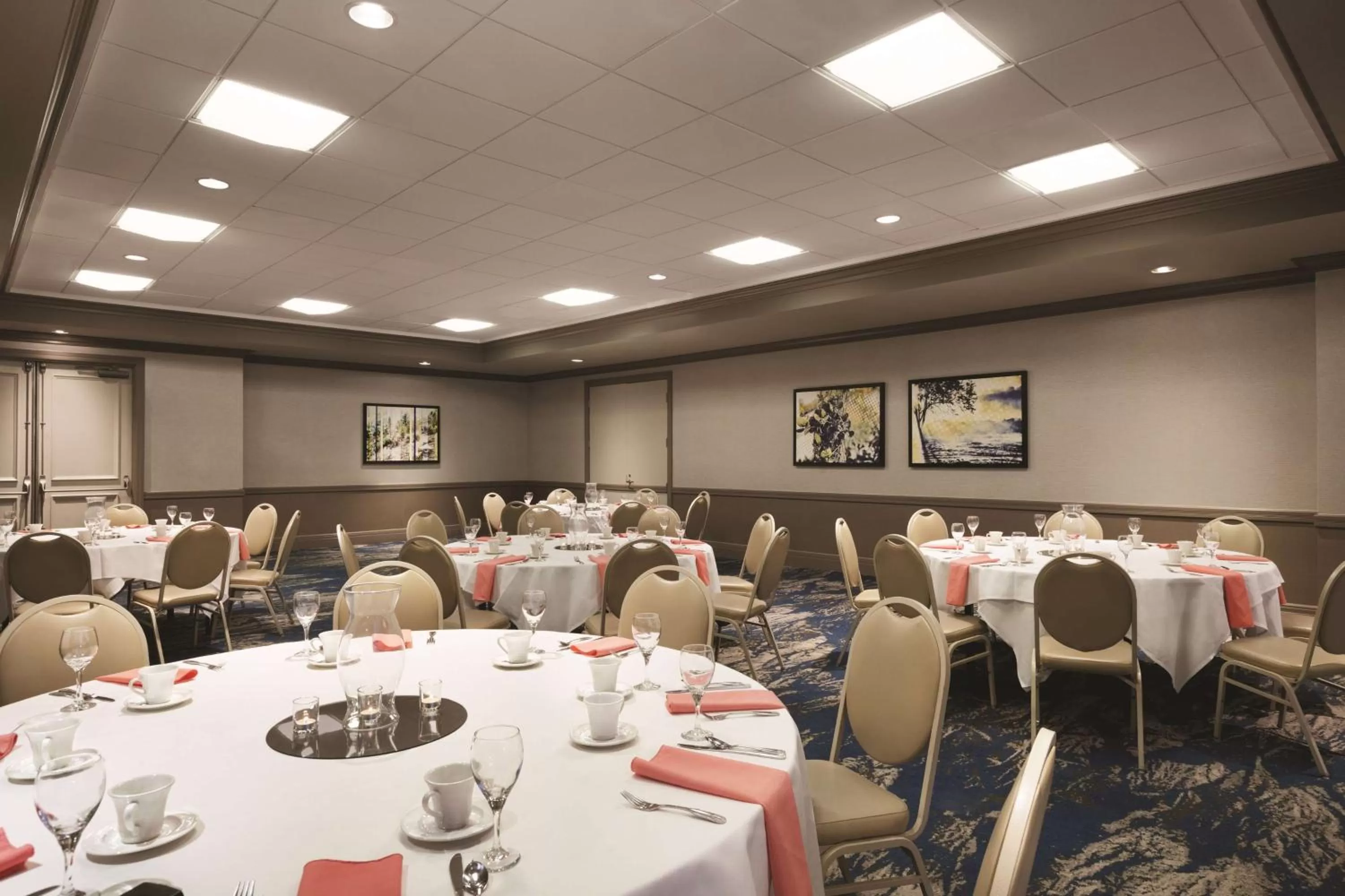 Meeting/conference room in Embassy Suites by Hilton Brea - North Orange County