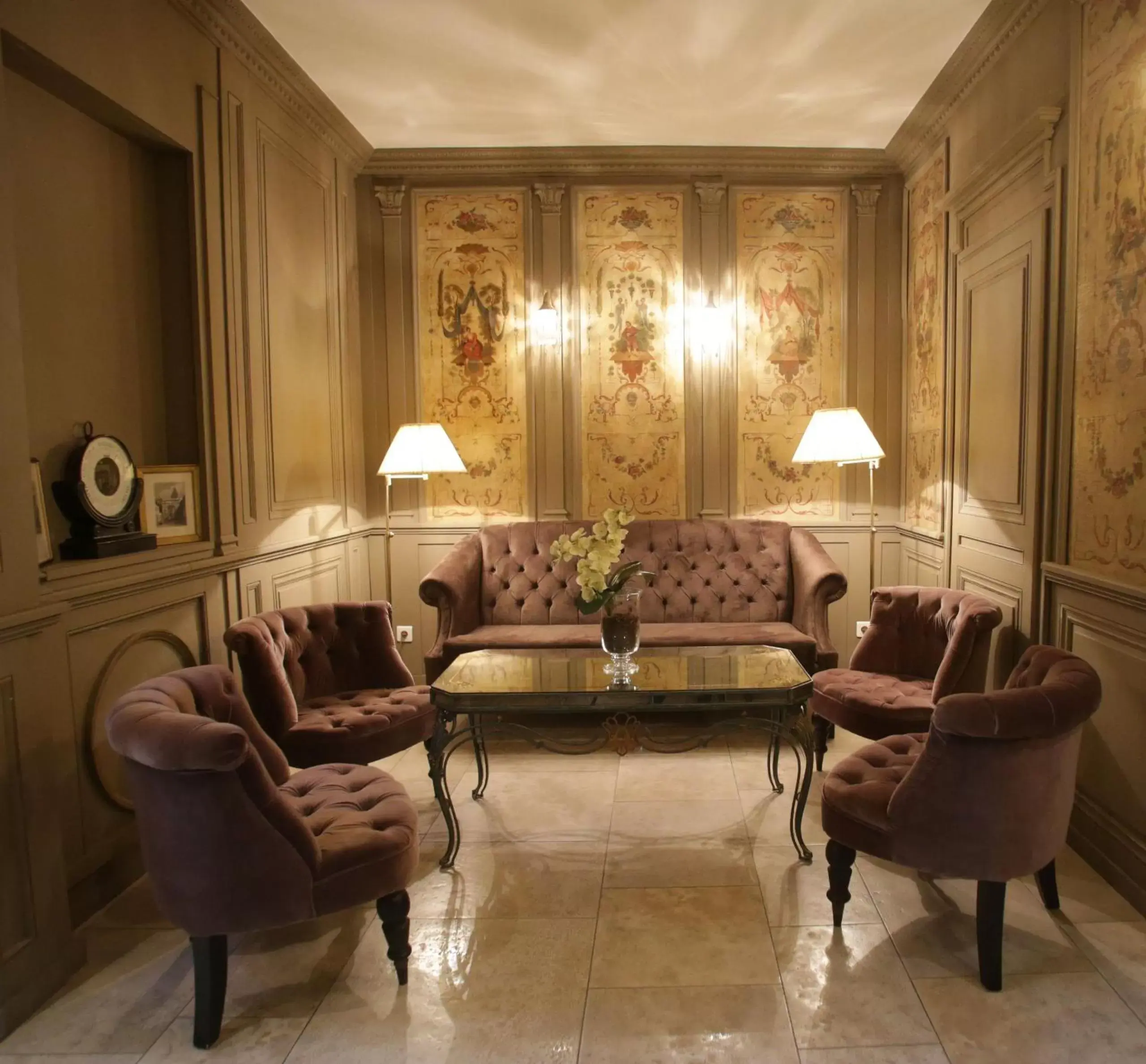 Lounge or bar, Seating Area in Hôtel Restaurant Spa Le Sauvage