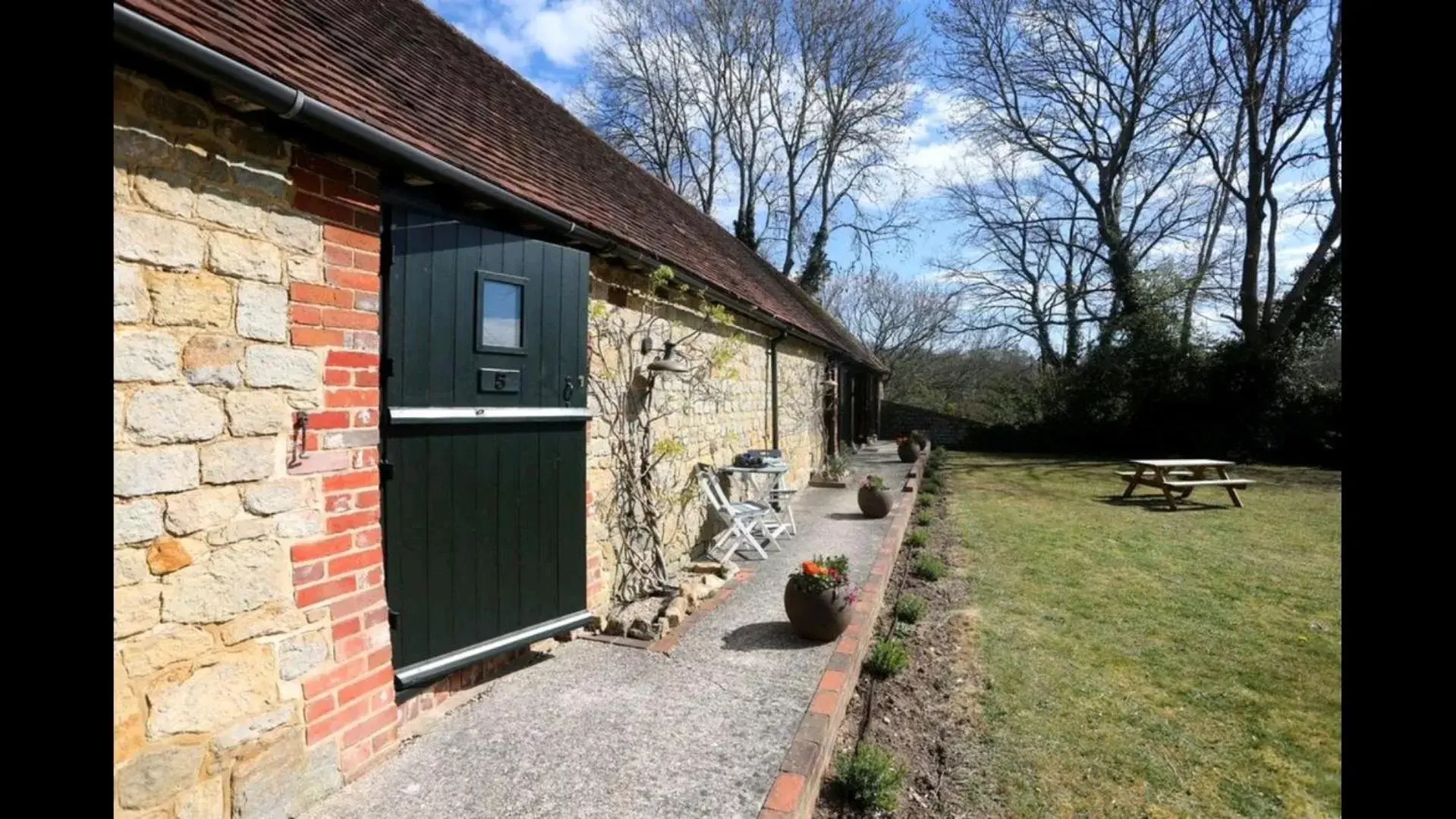 Property Building in Halfway Bridge