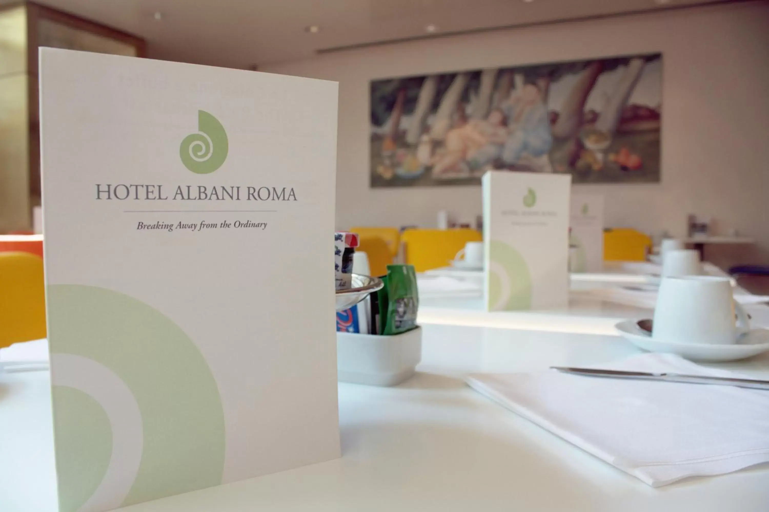 Restaurant/places to eat in Albani Hotel Roma